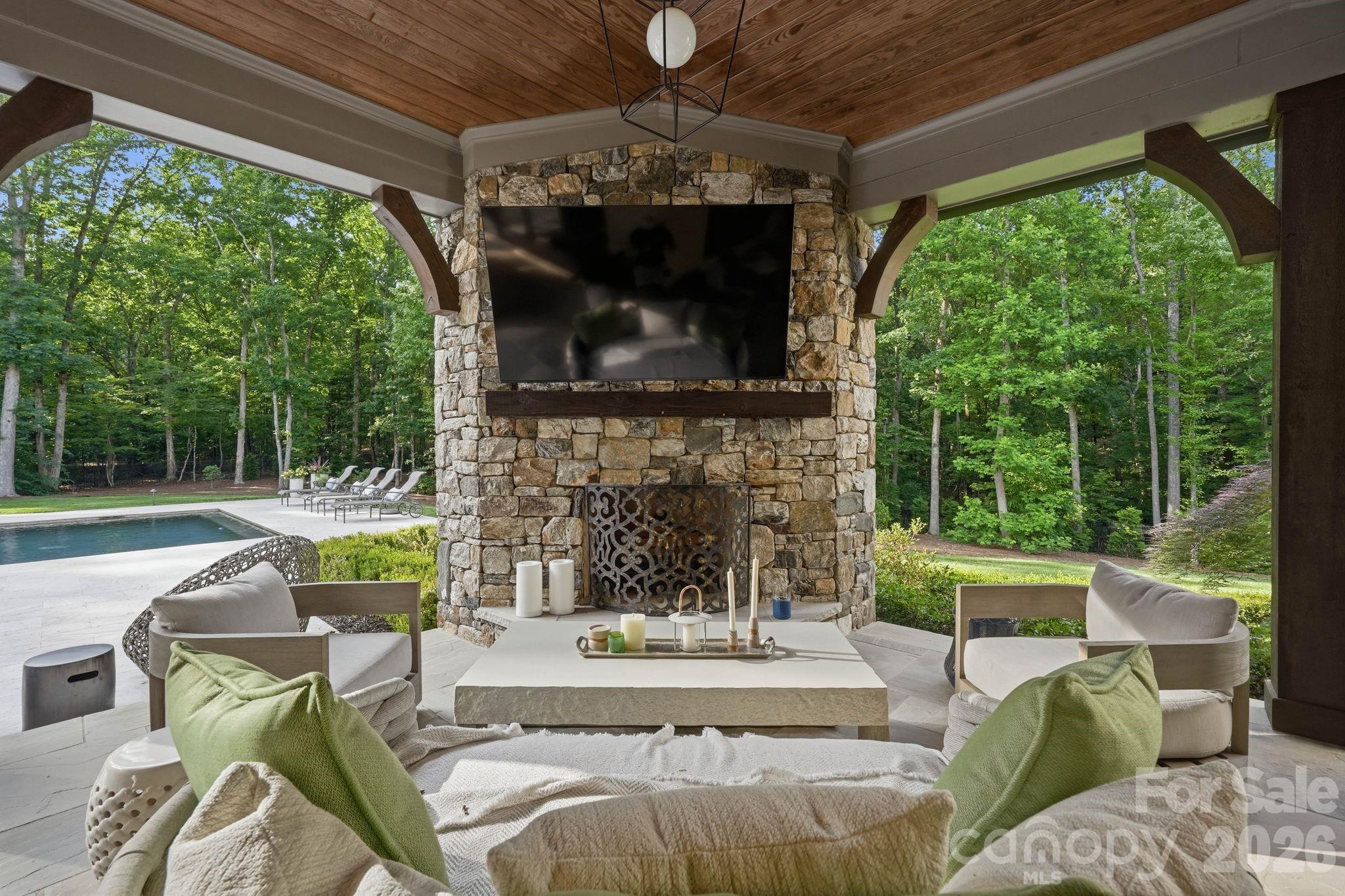 6010 Hathaway Lane Property Photo 44