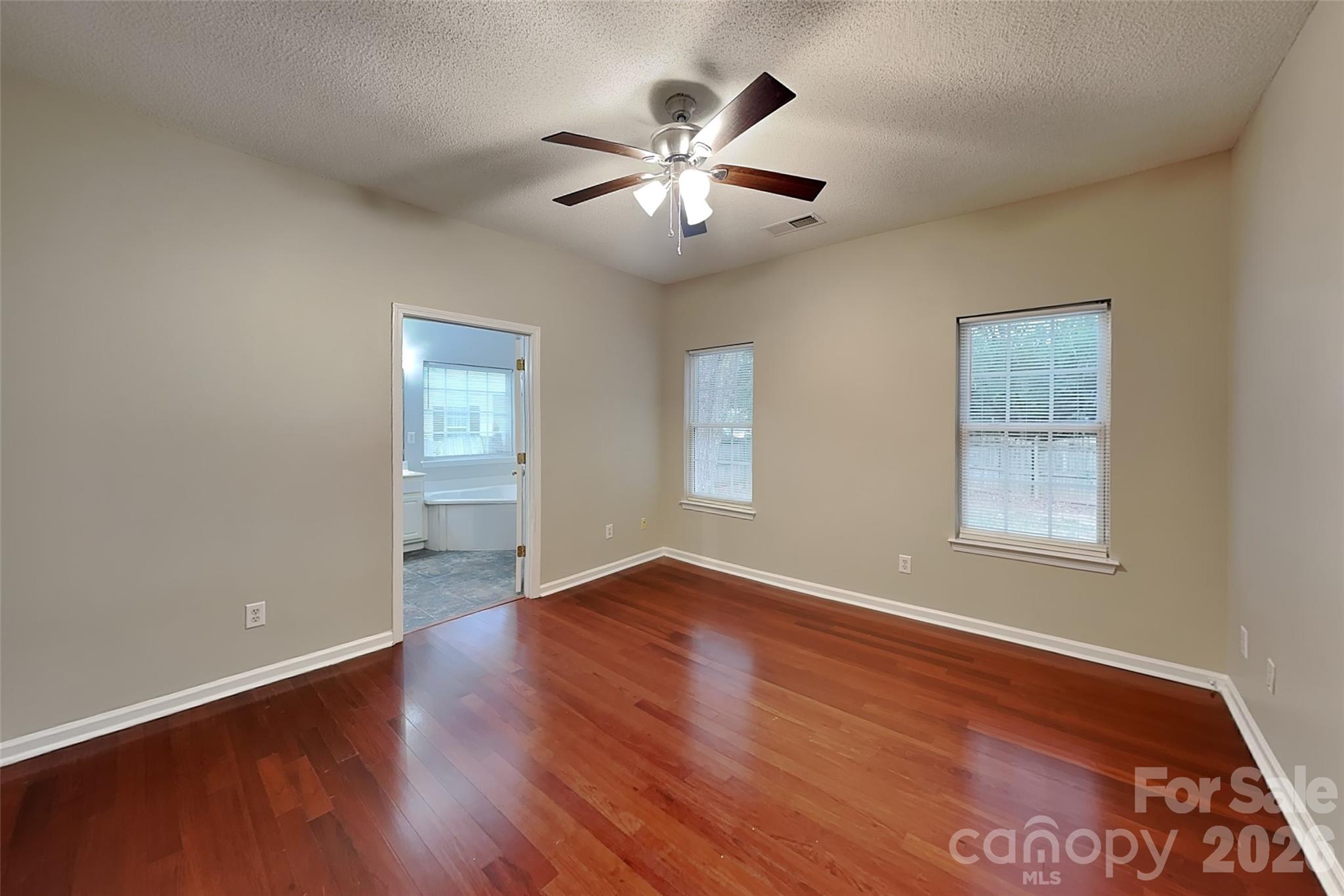 5611 Timbertop Lane Property Photo 10