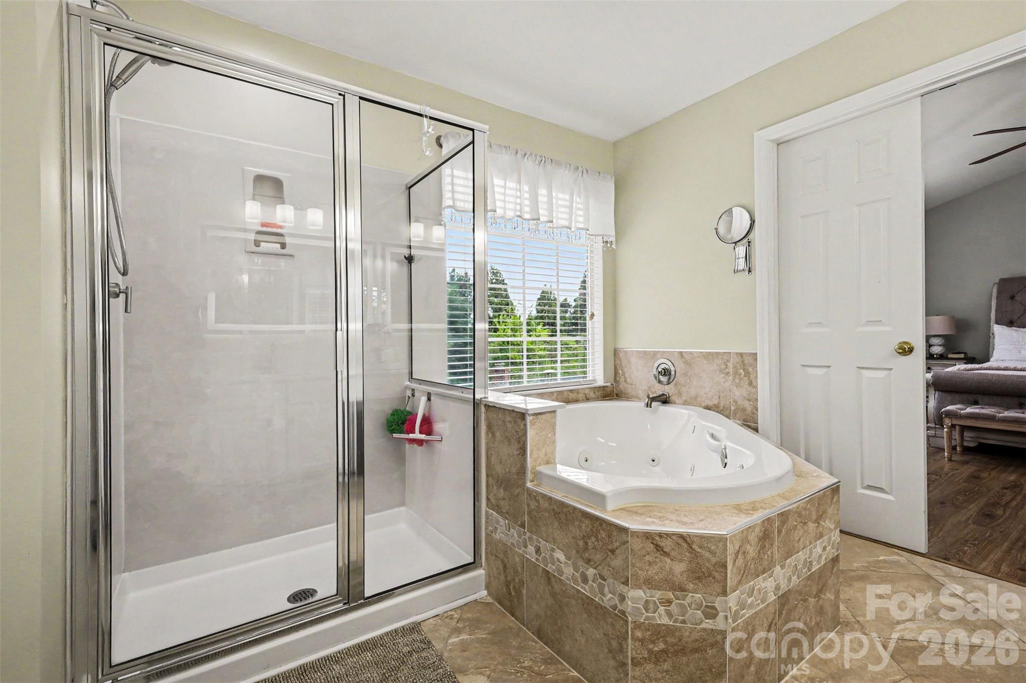8728 Fieldcroft Drive Property Photo 15