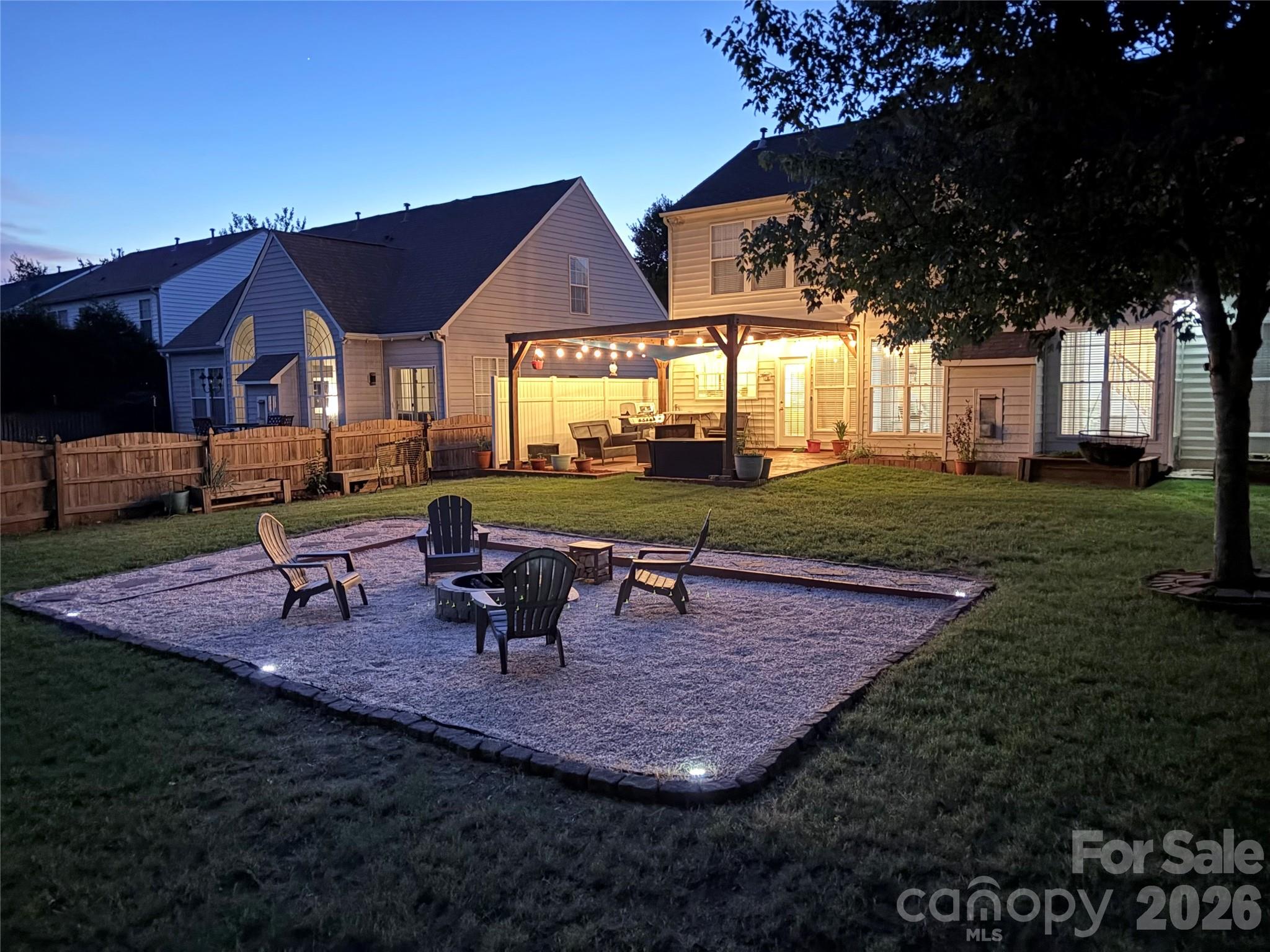 8728 Fieldcroft Drive Property Photo 21