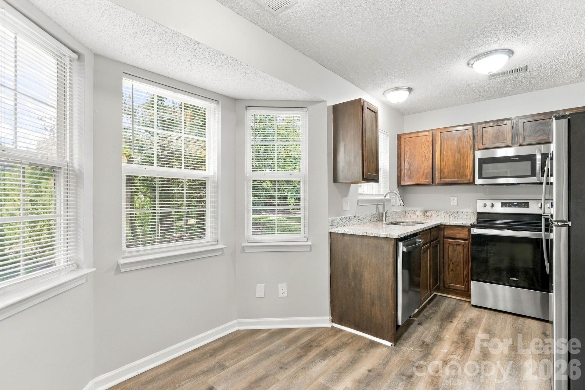 2639 Daffodil Drive Property Photo 4