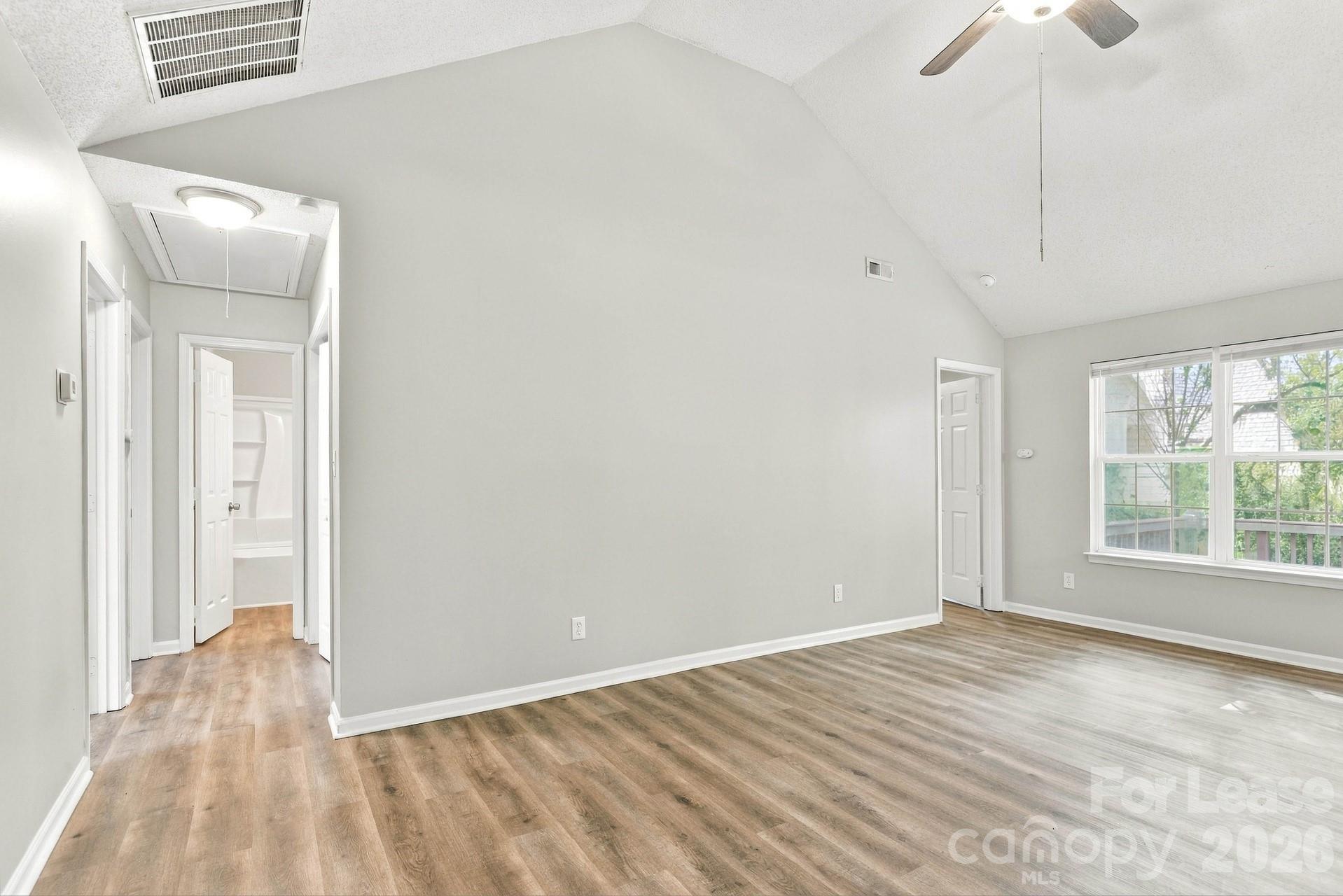 2639 Daffodil Drive Property Photo 8