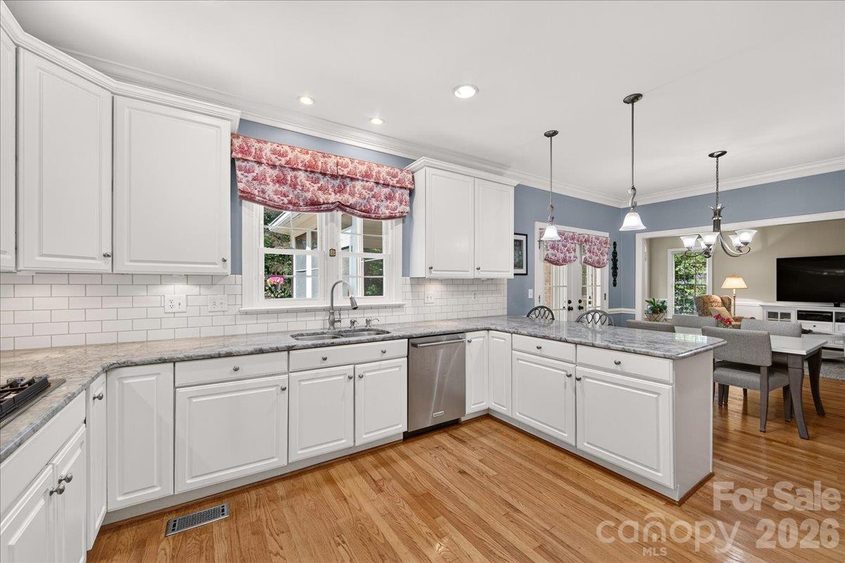 5919 Derry Hill Place Property Photo 11