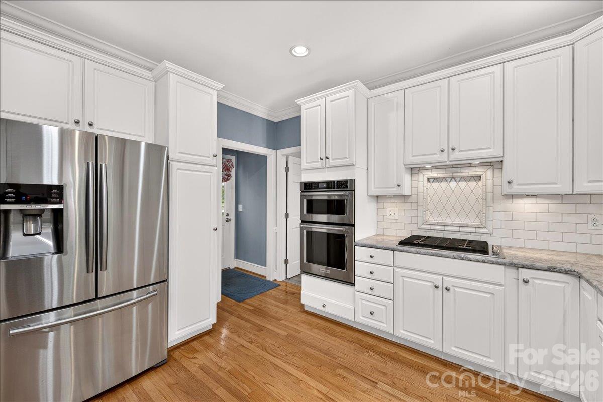 5919 Derry Hill Place Property Photo 14