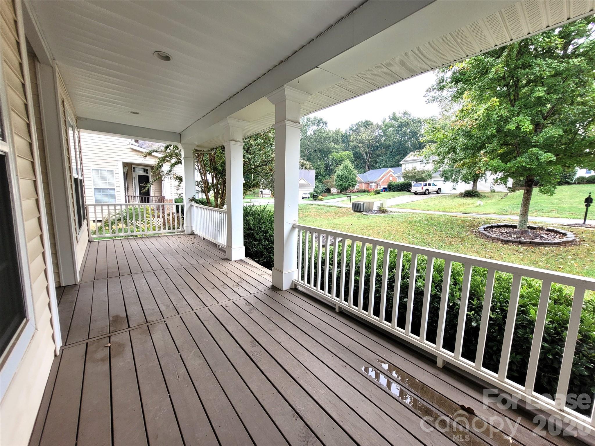 5618 Branthurst Drive Property Photo 2