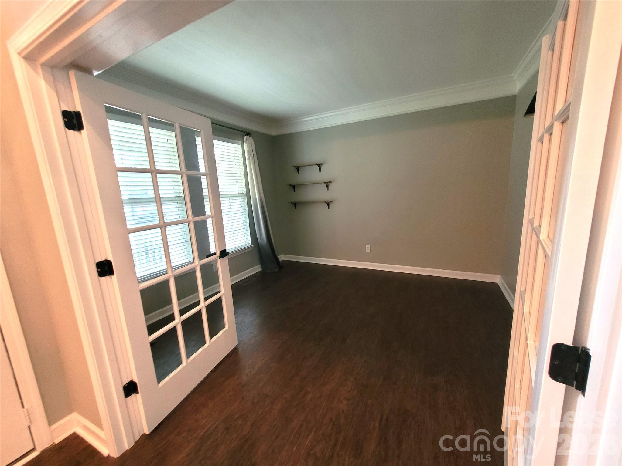 5618 Branthurst Drive Property Photo 12
