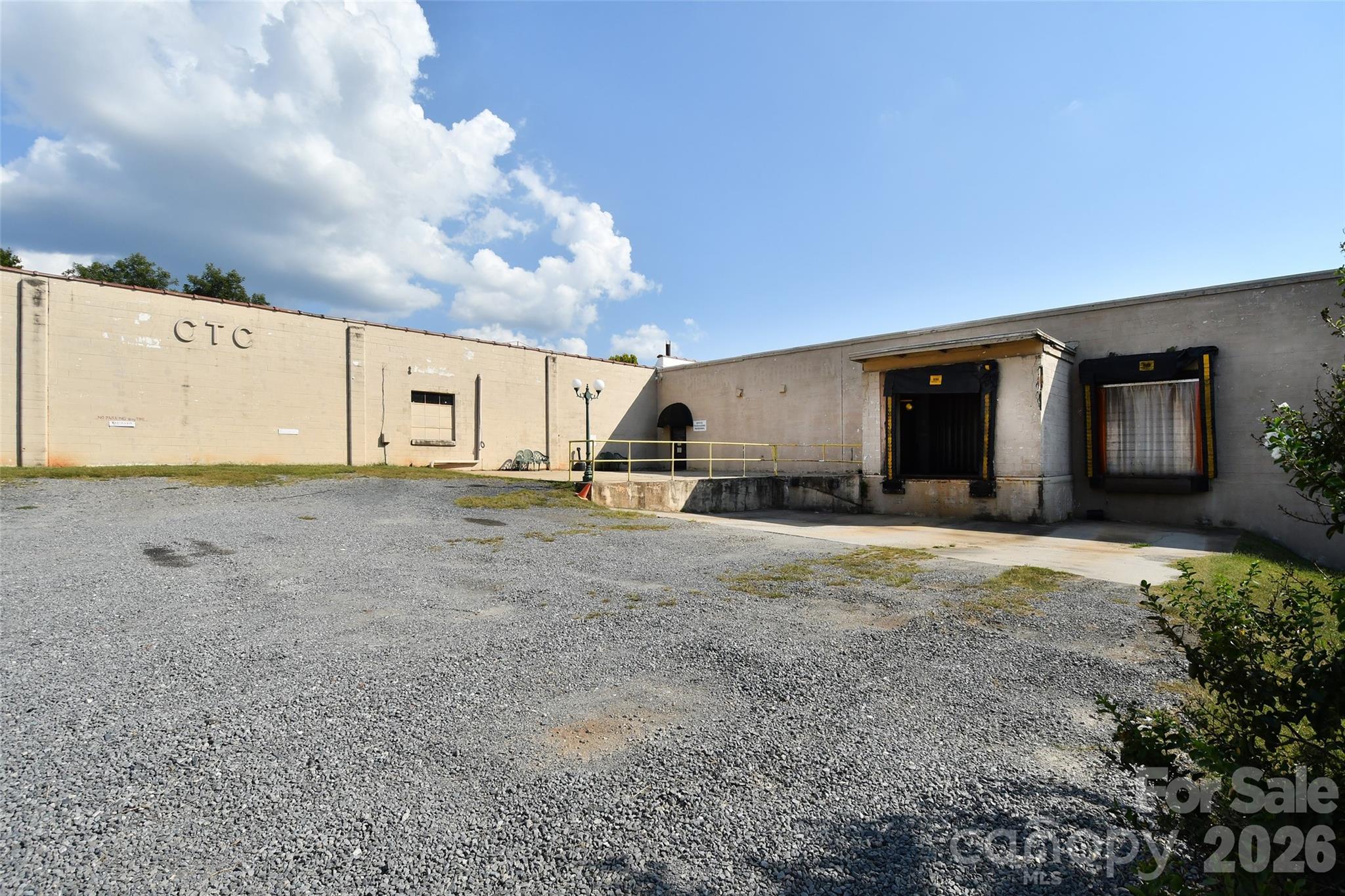 1603 Leonard Street Property Photo 2