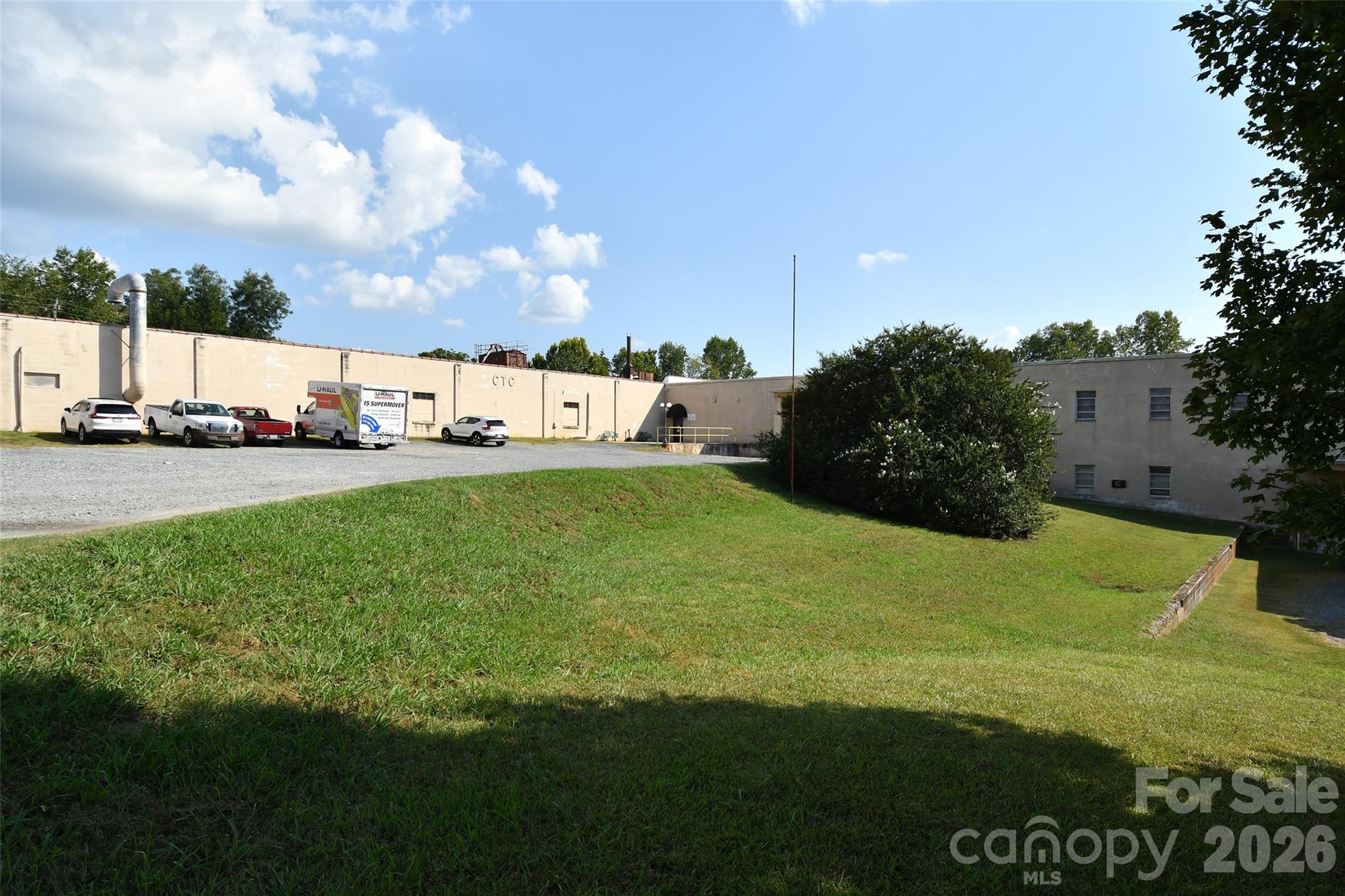 1603 Leonard Street Property Photo 5