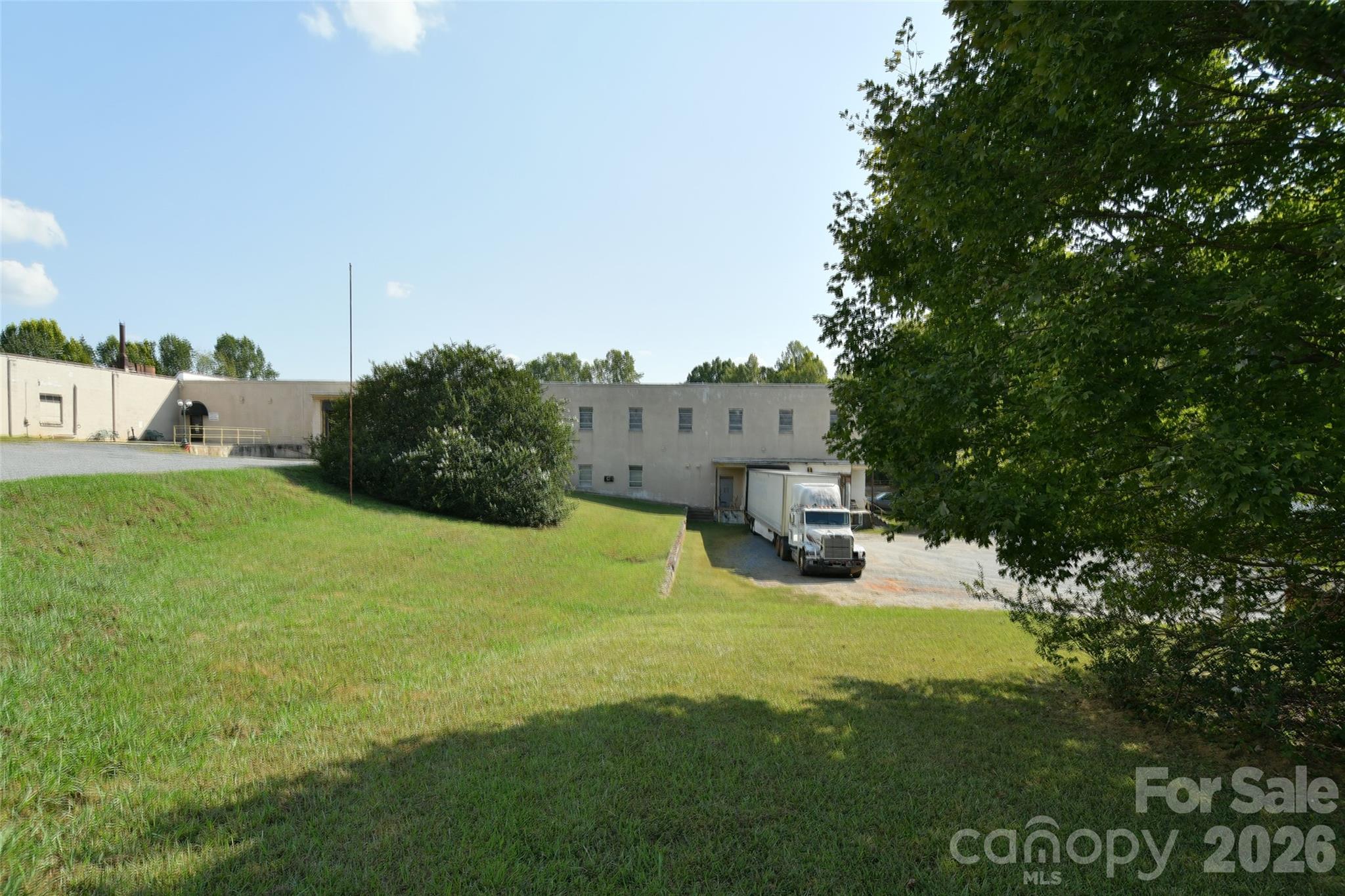 1603 Leonard Street Property Photo 8
