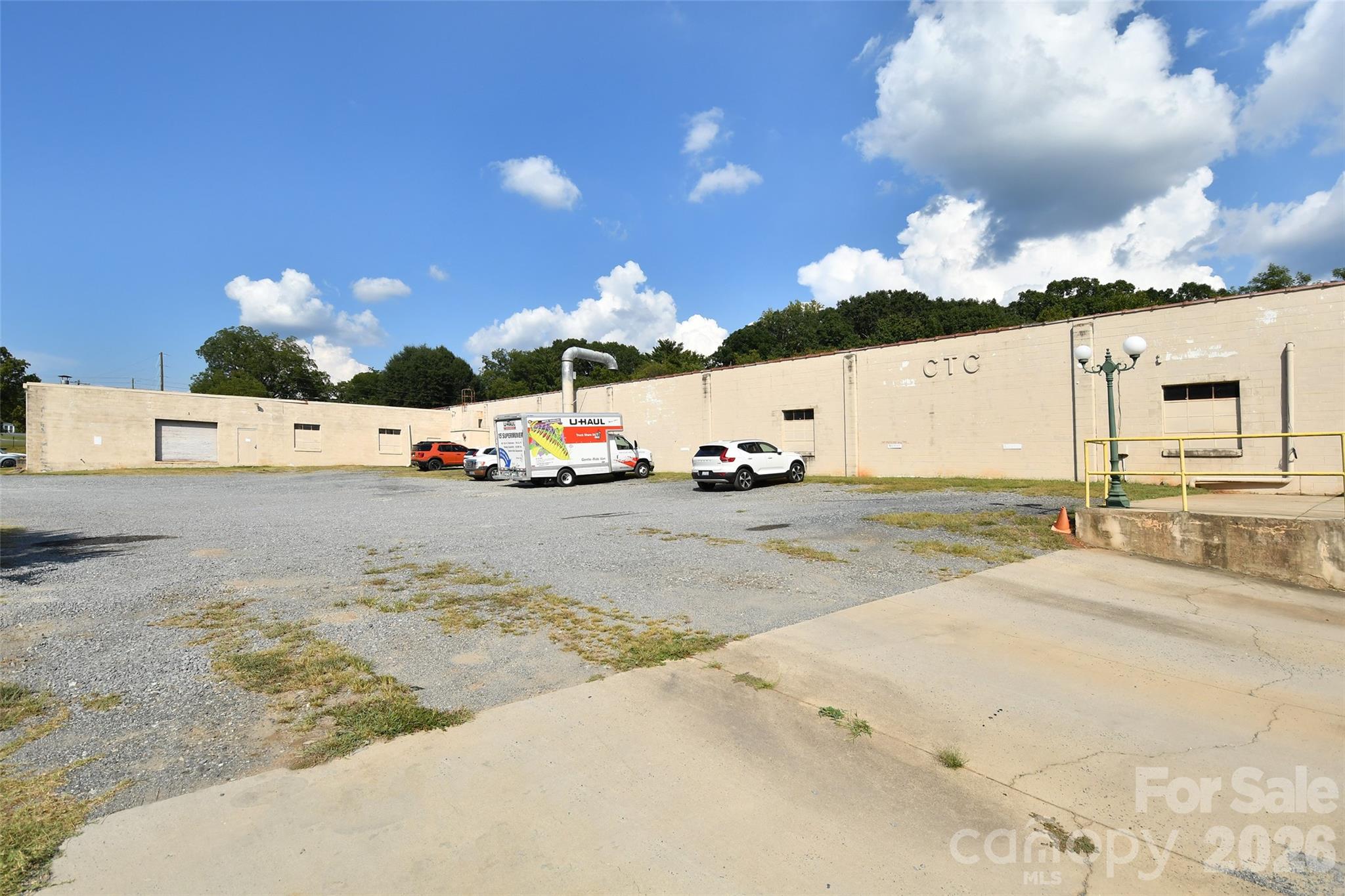 1603 Leonard Street Property Photo 9