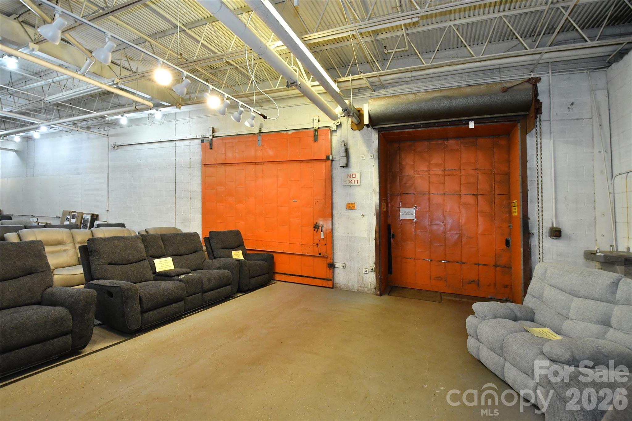 1603 Leonard Street Property Photo 25