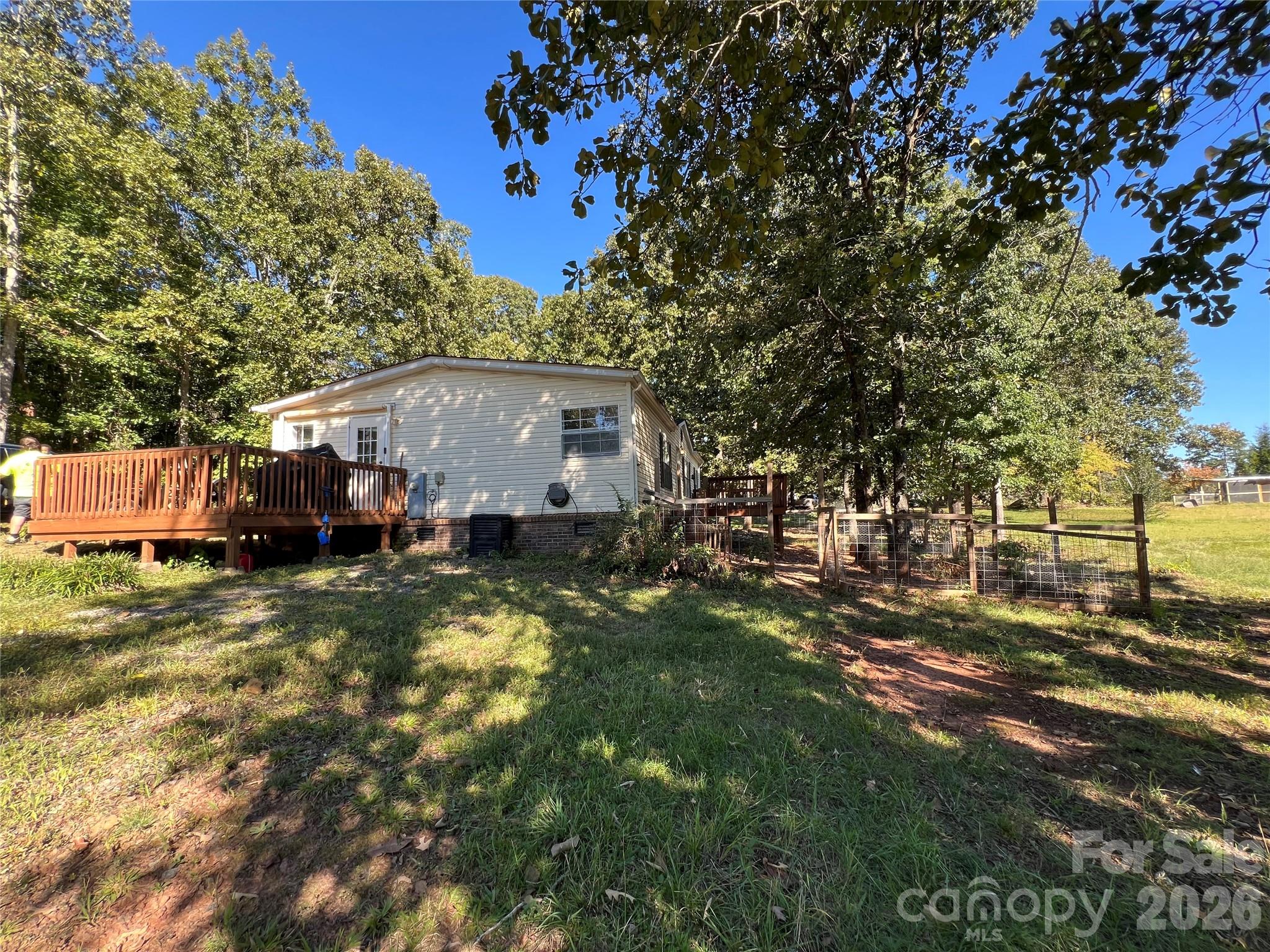 144 Skyview Avenue Property Photo 1