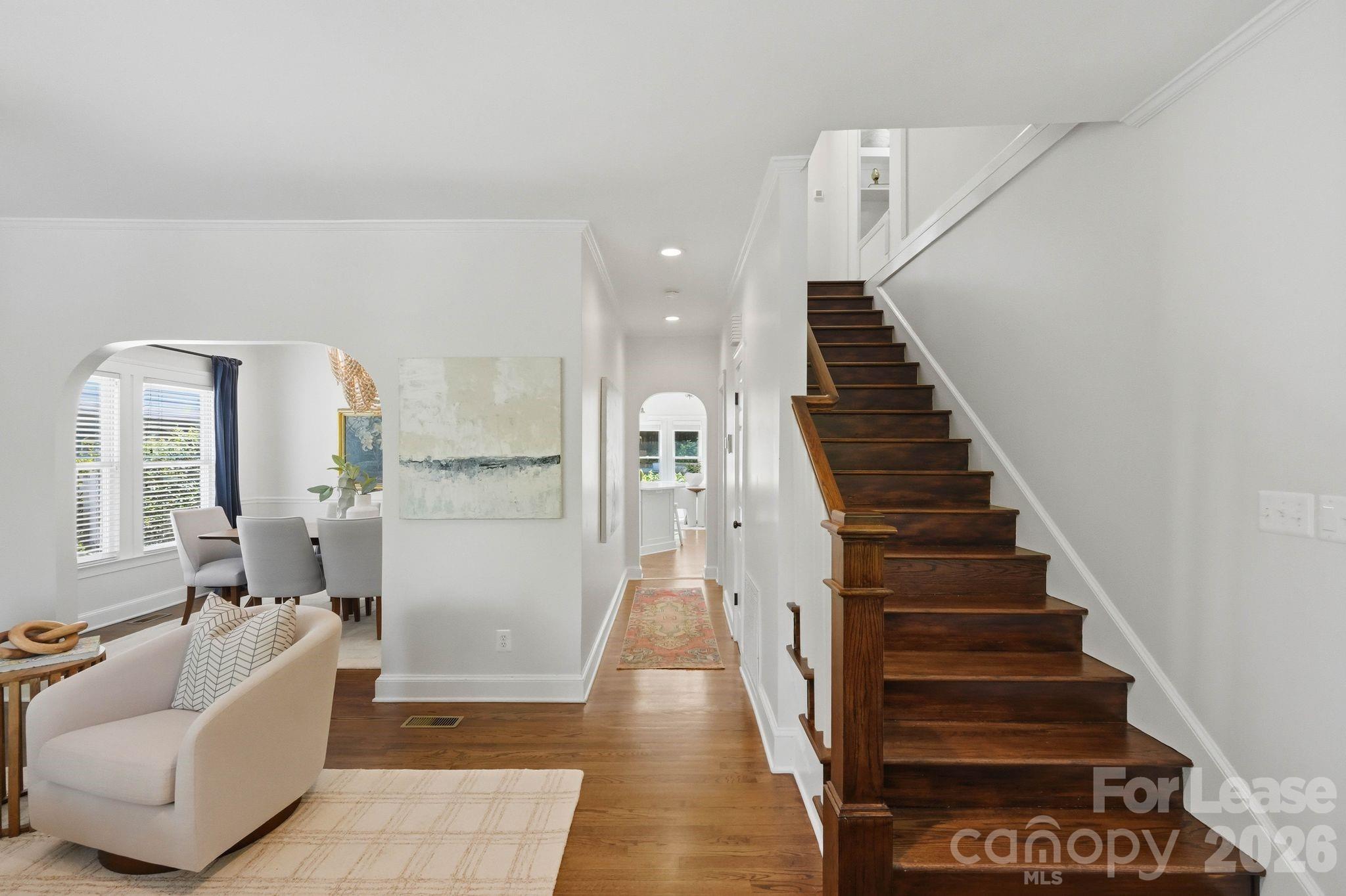2009 Victorian Place Property Photo 3