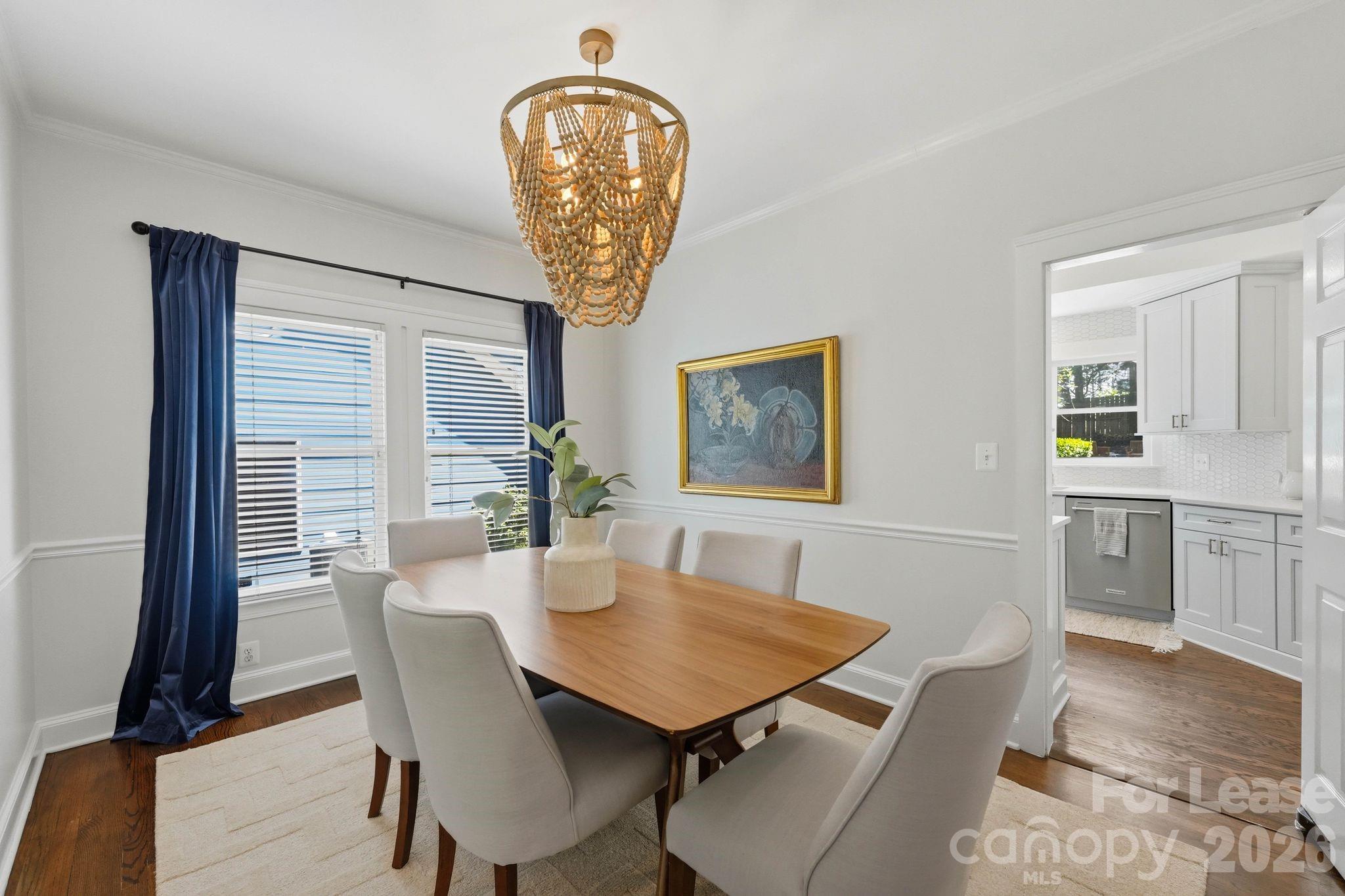 2009 Victorian Place Property Photo 8