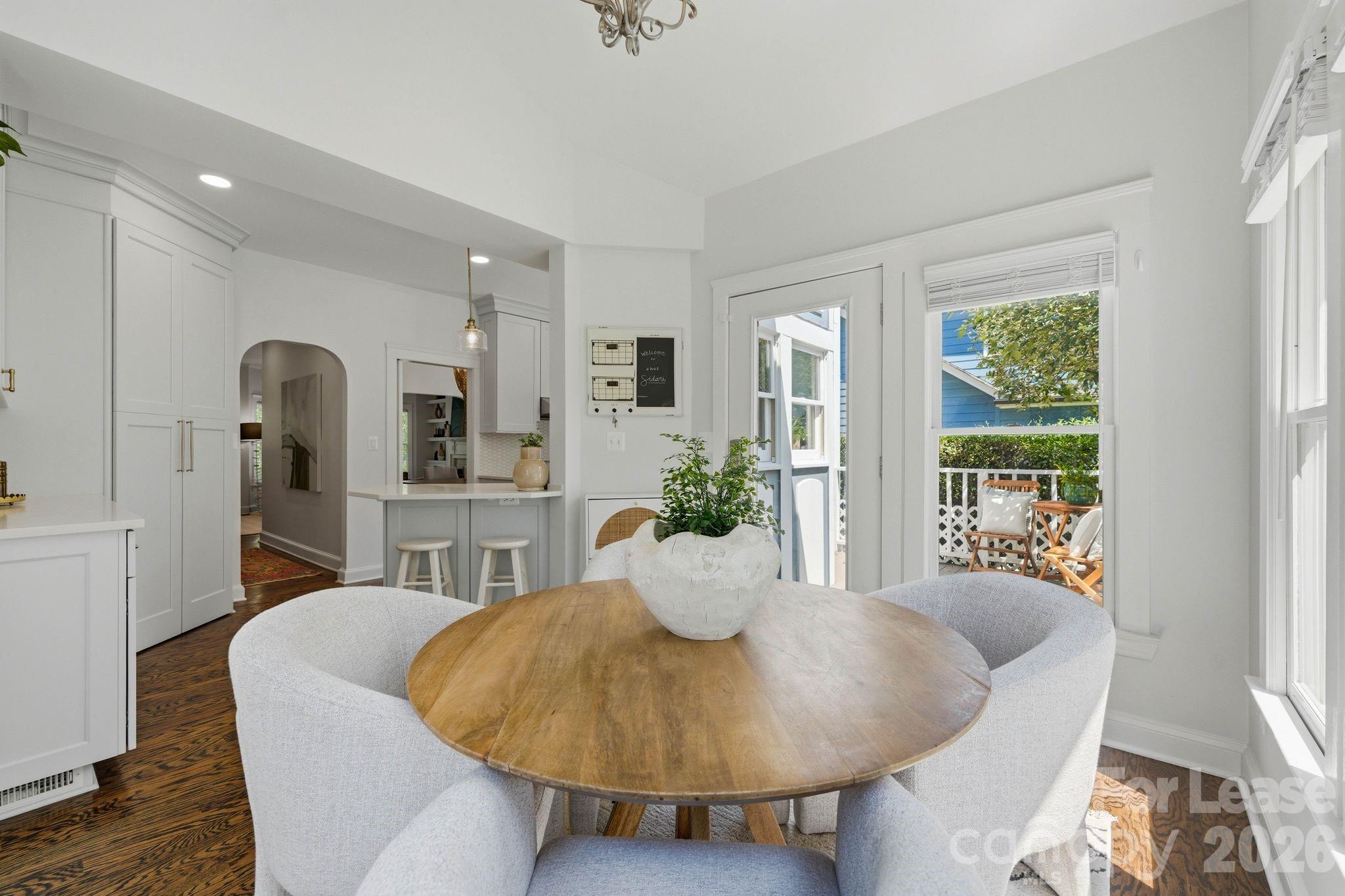 2009 Victorian Place Property Photo 12