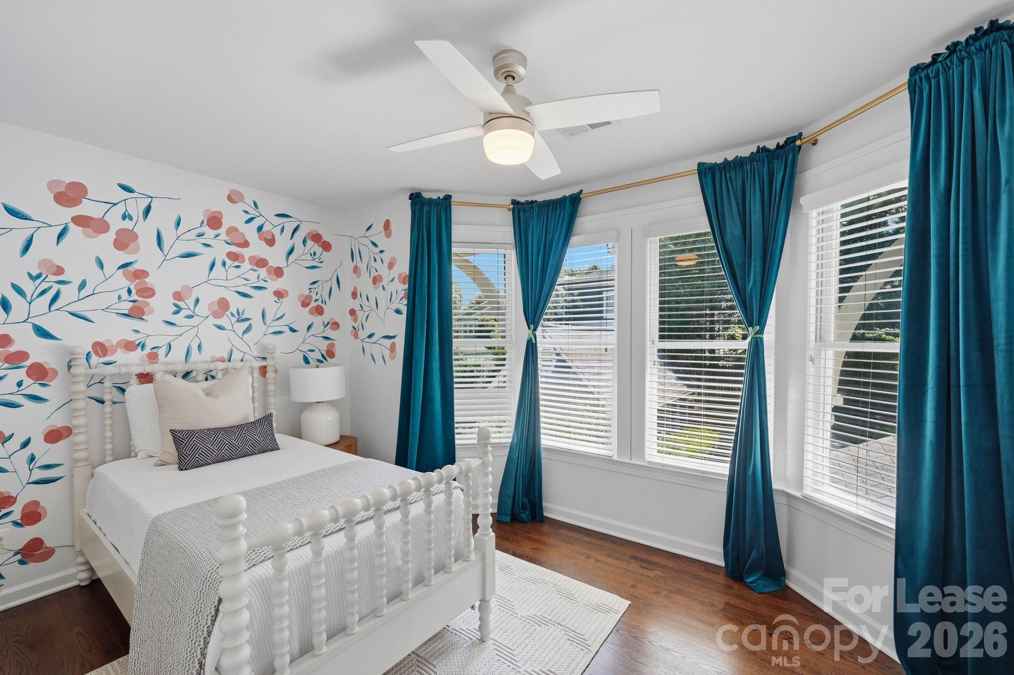 2009 Victorian Place Property Photo 16