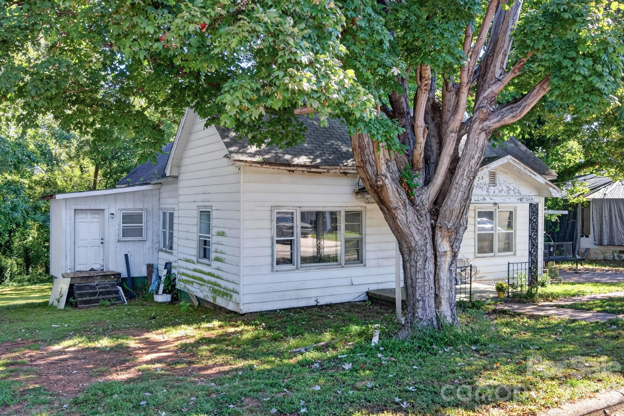 117 Mitchell Street Property Photo 1