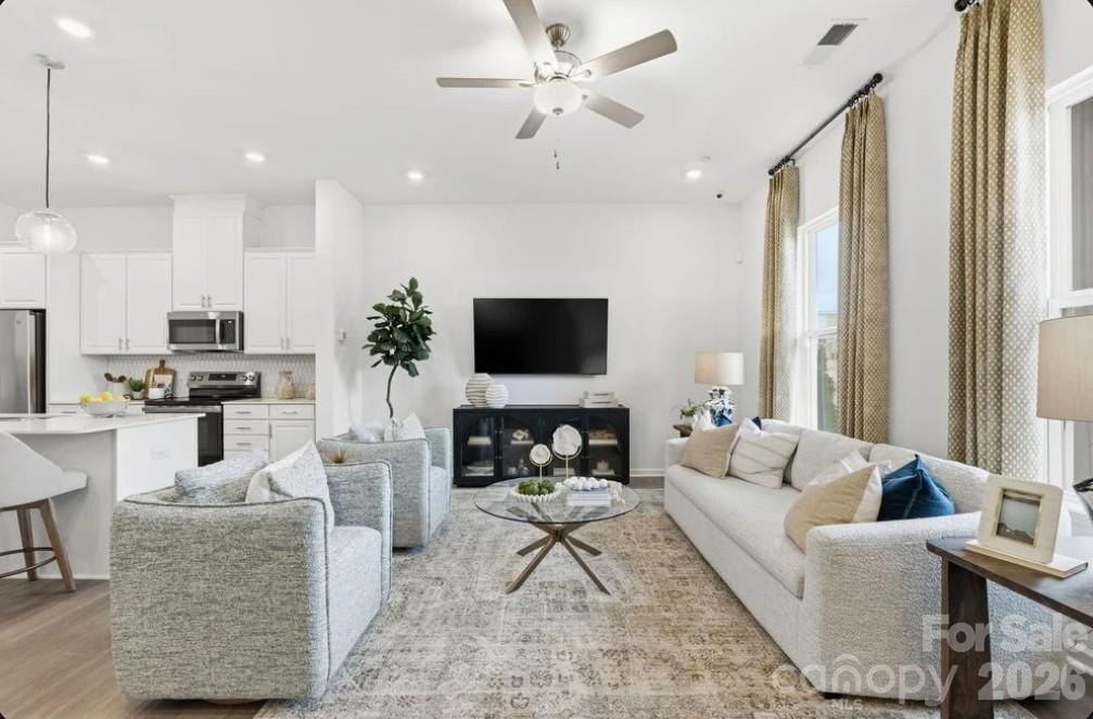 7330 Wake Way Property Photo 3