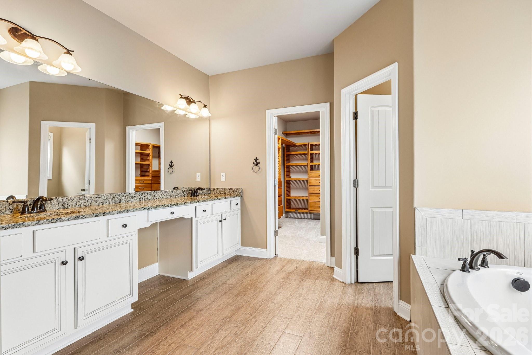 2950 Donegal Drive Property Photo 43