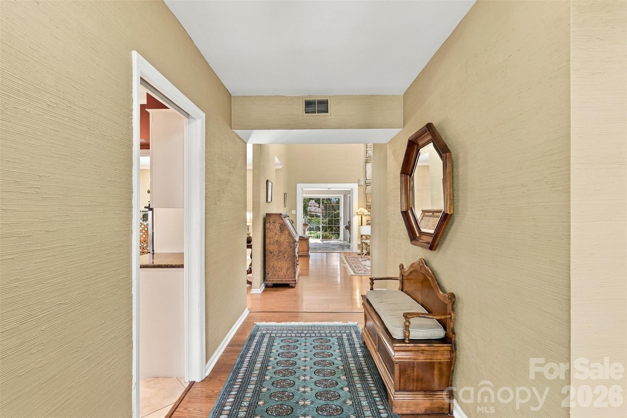 4921 Torrey Pines Court Property Photo 6
