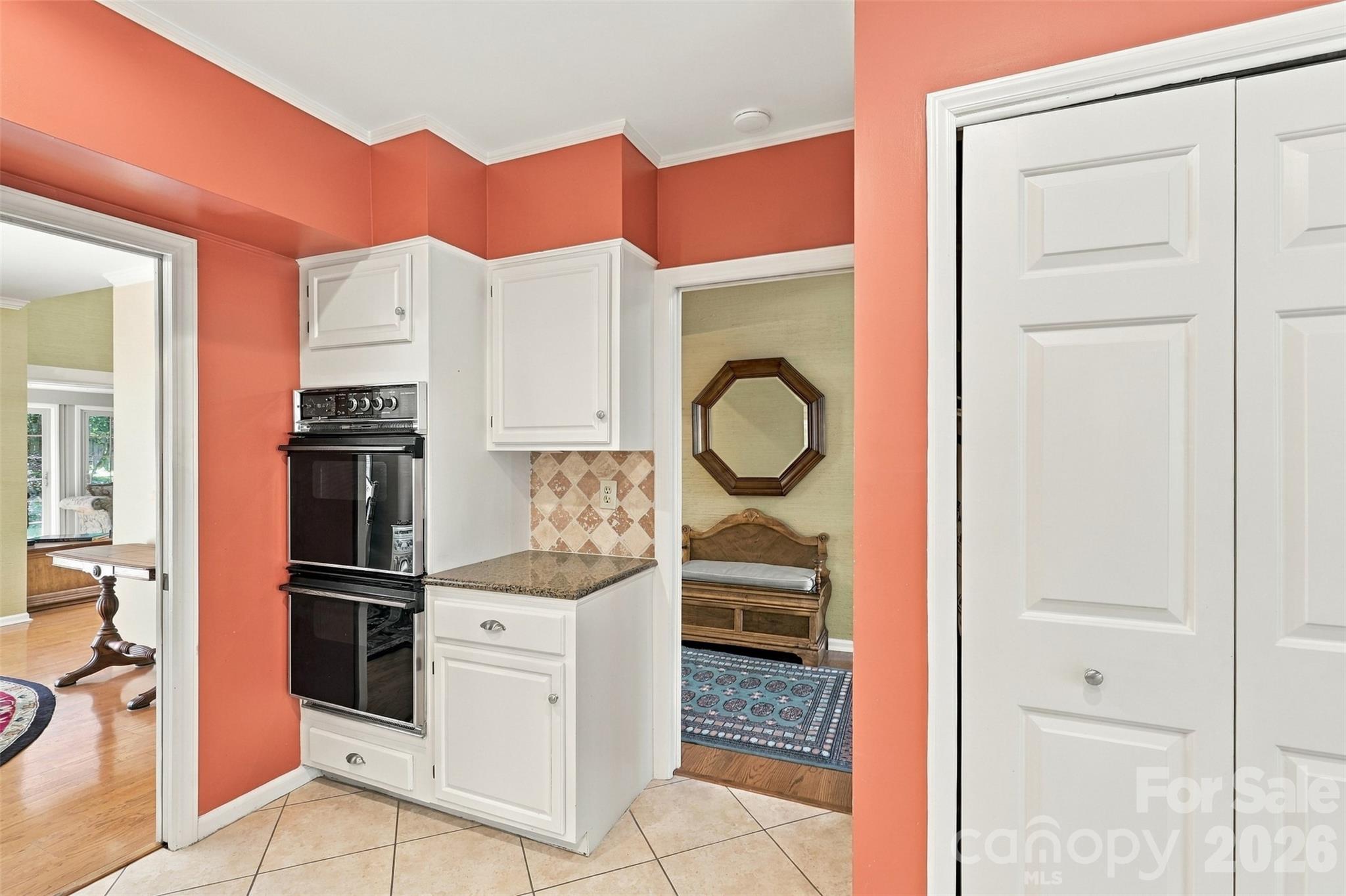 4921 Torrey Pines Court Property Photo 7