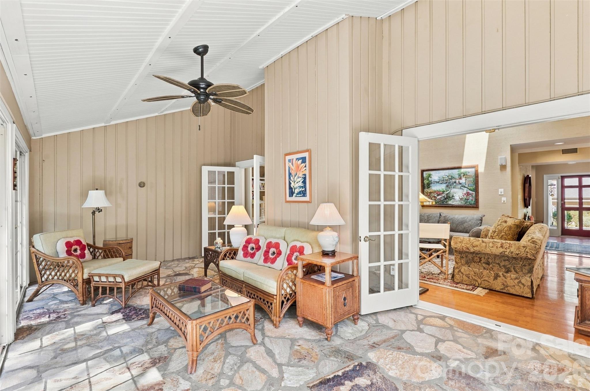 4921 Torrey Pines Court Property Photo 18