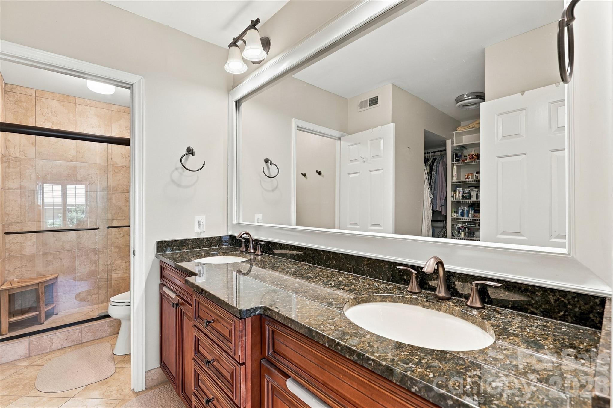 4921 Torrey Pines Court Property Photo 22
