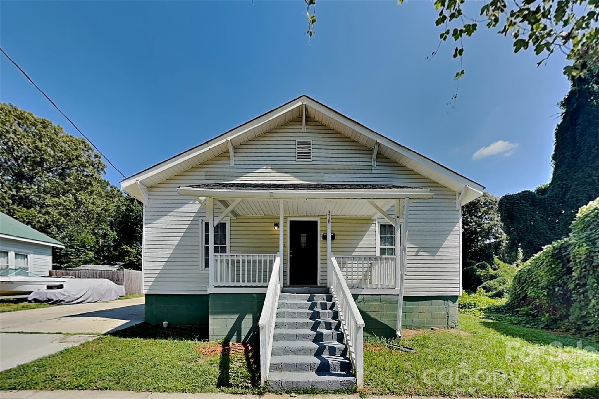 318 Bruce Avenue Property Photo 1