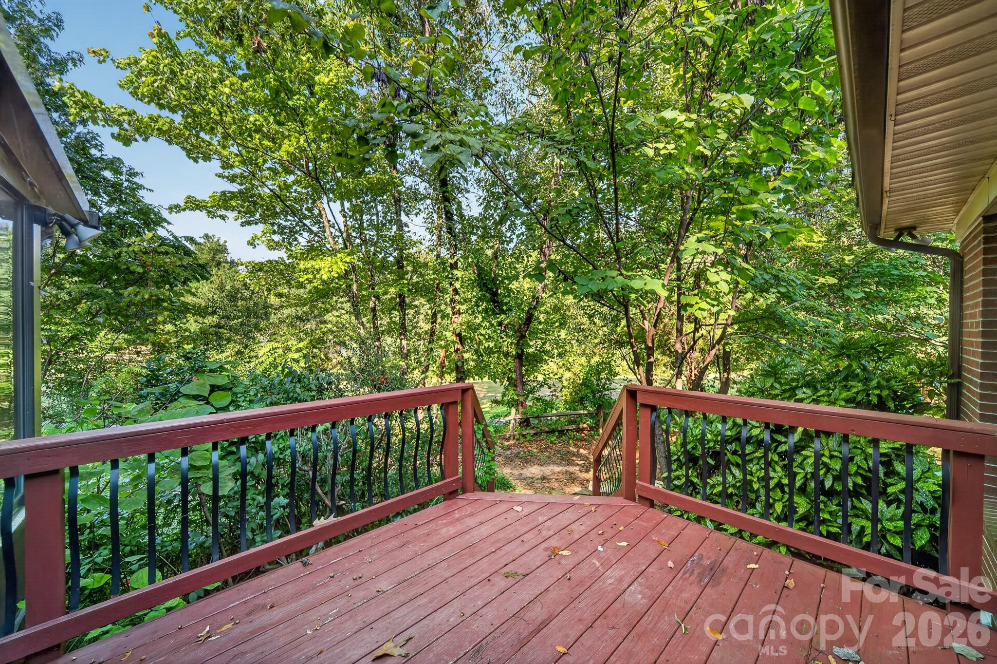 8281 Fairfield Forest Road Property Photo 5