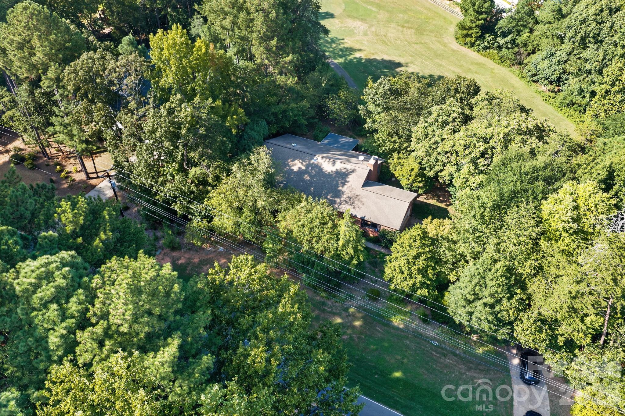8281 Fairfield Forest Road Property Photo 7