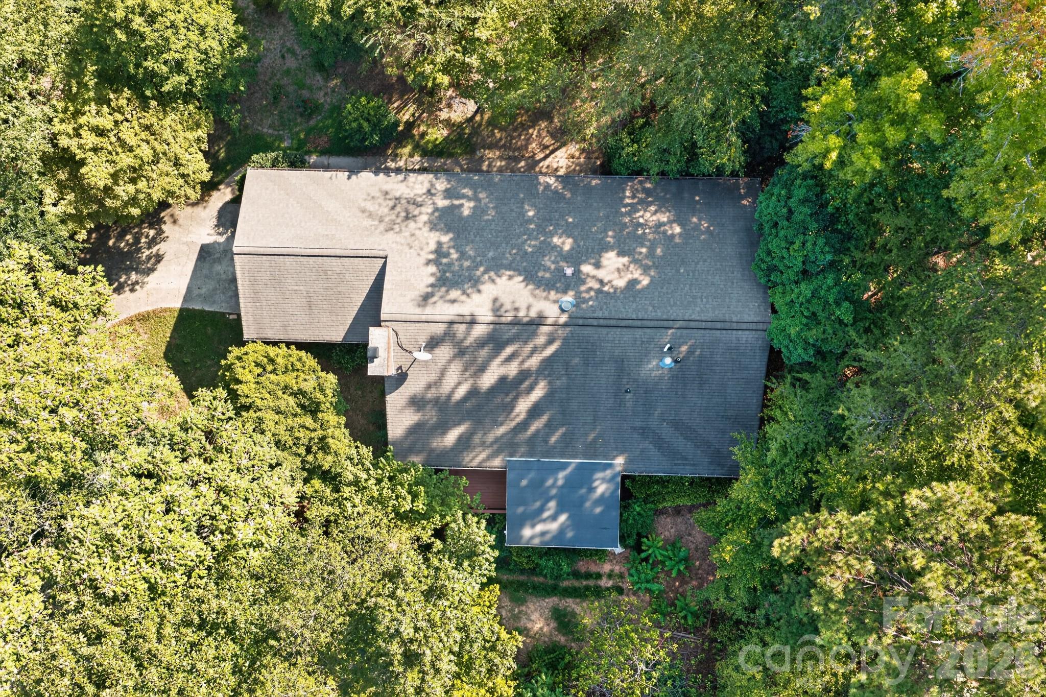 8281 Fairfield Forest Road Property Photo 9