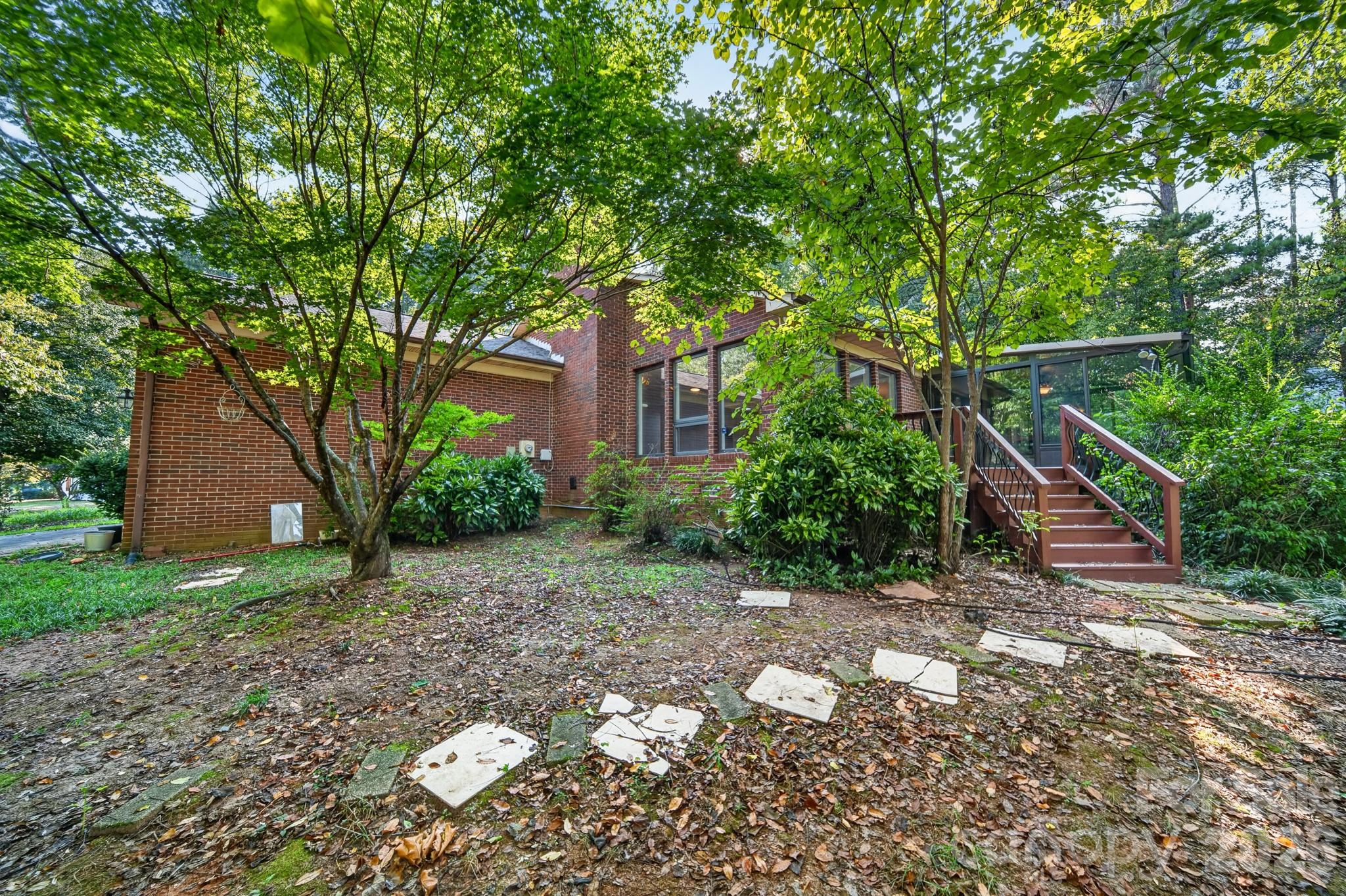8281 Fairfield Forest Road Property Photo 14