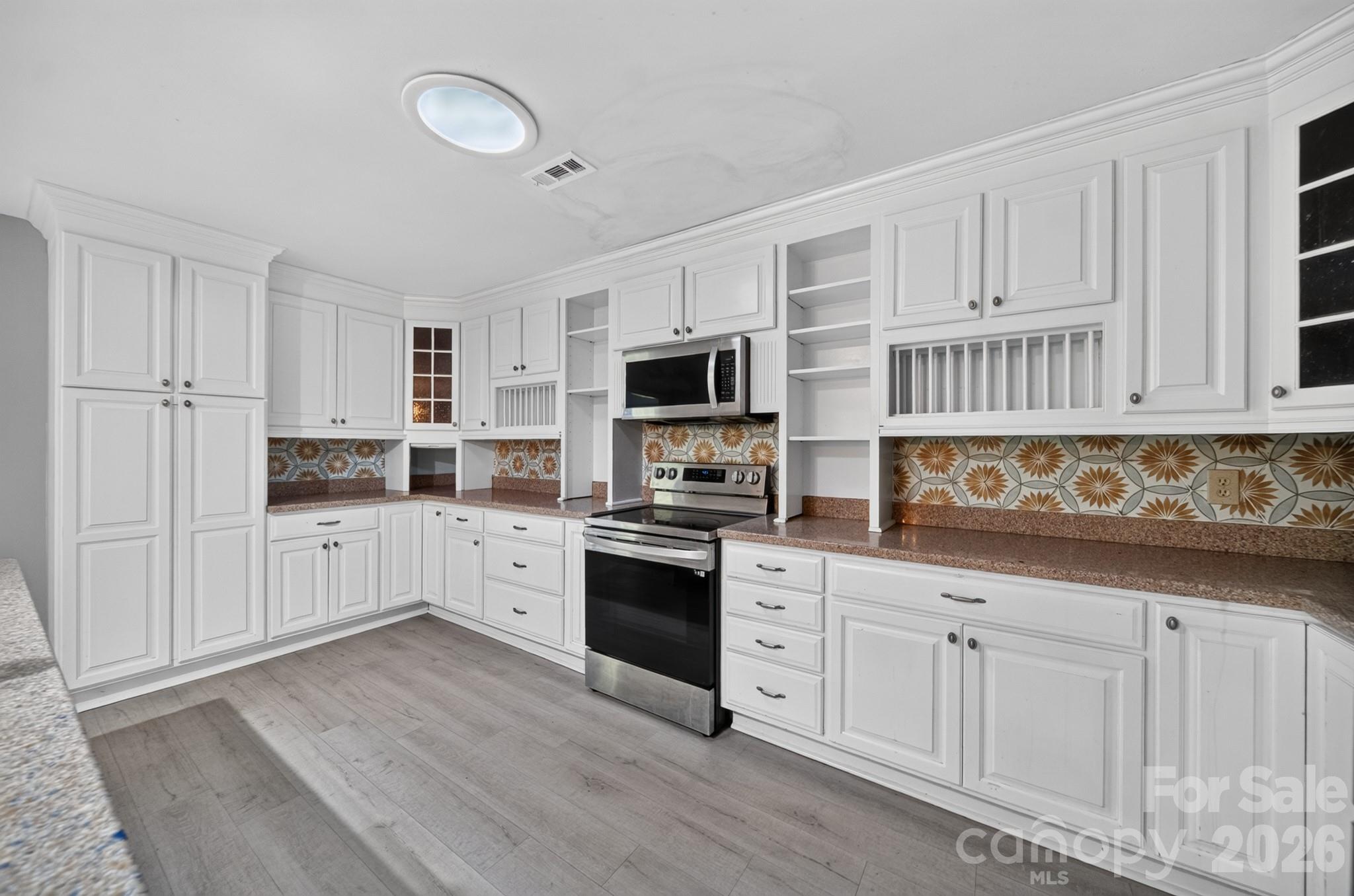 8281 Fairfield Forest Road Property Photo 27