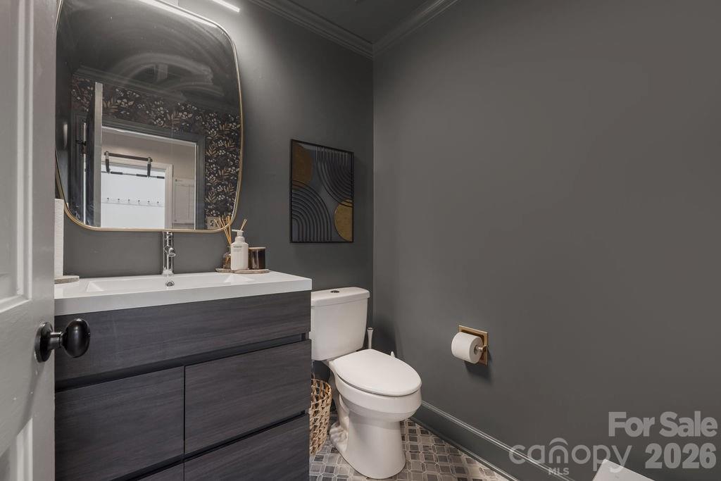 3525 Windbluff Drive Property Photo 28