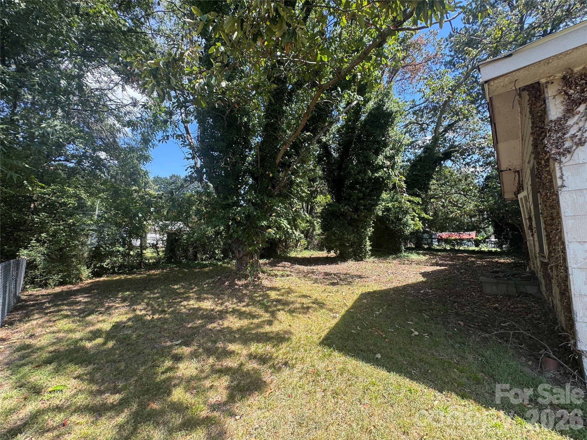 408 E Davidson Avenue Property Photo 2