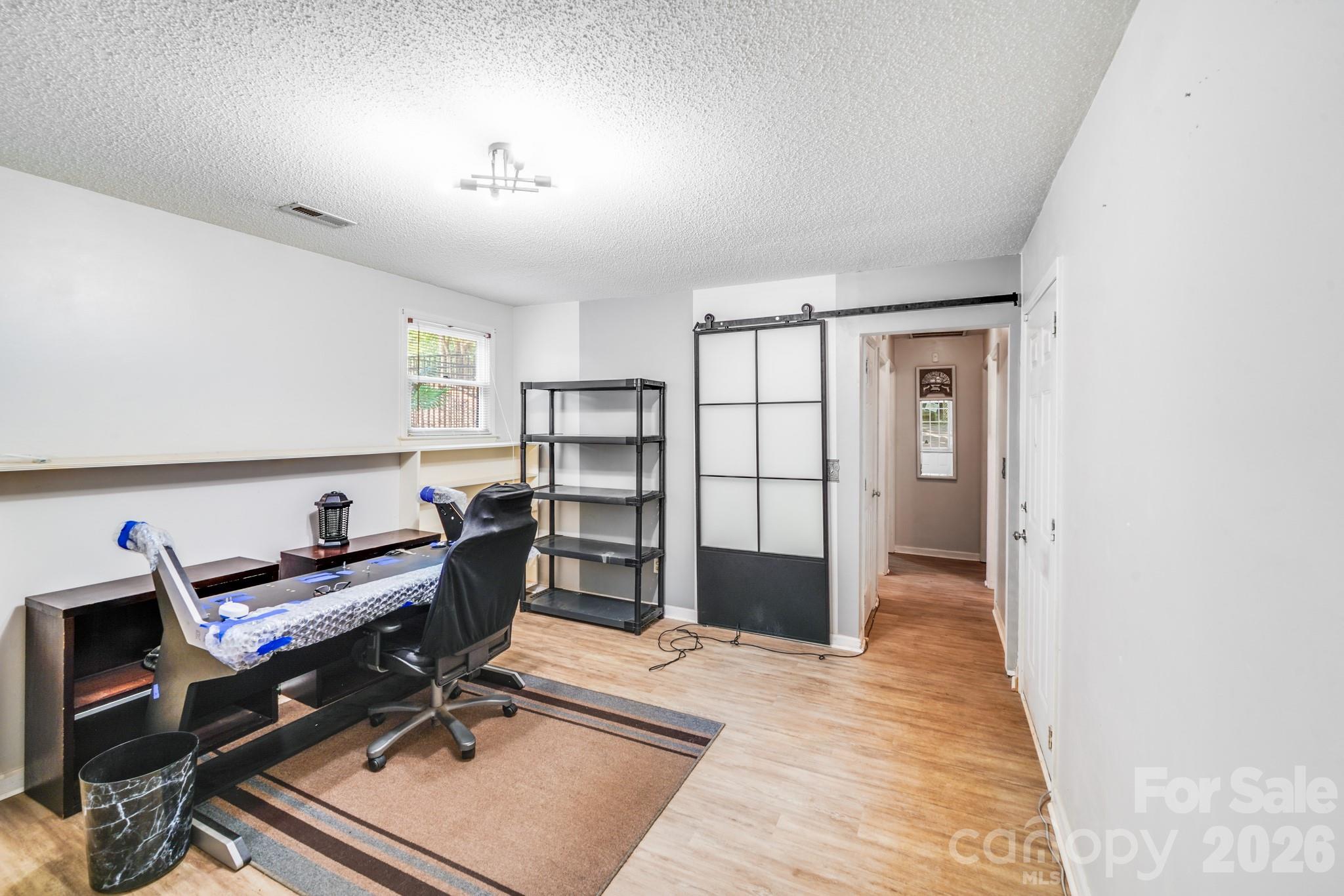 2116 Bon Villa Way Property Photo 10