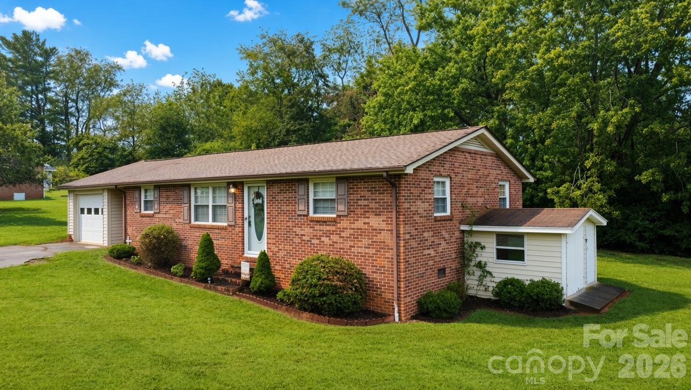 129 Automotive Lane Property Photo 1