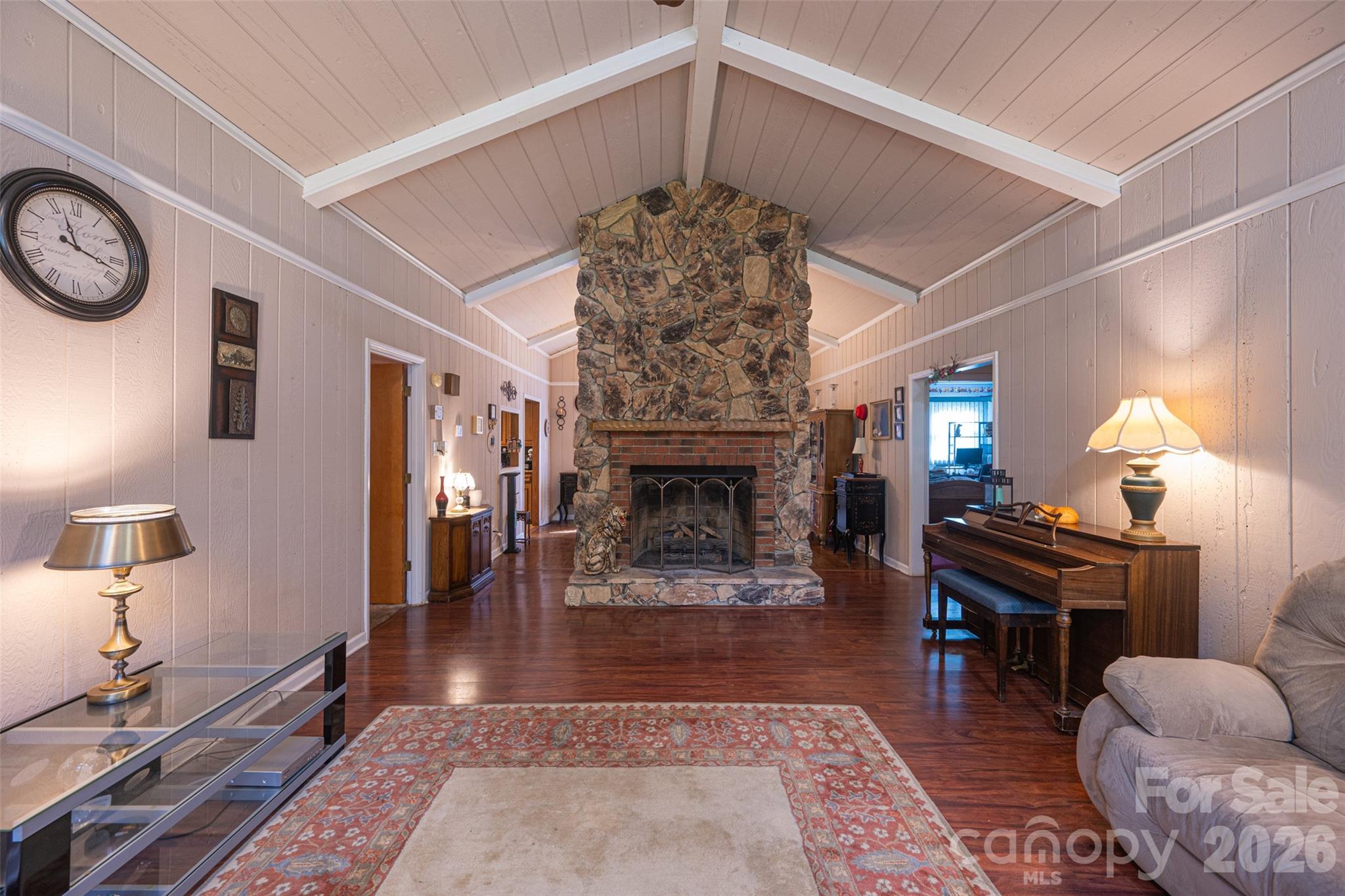 1440 Barbara Drive Property Photo 3