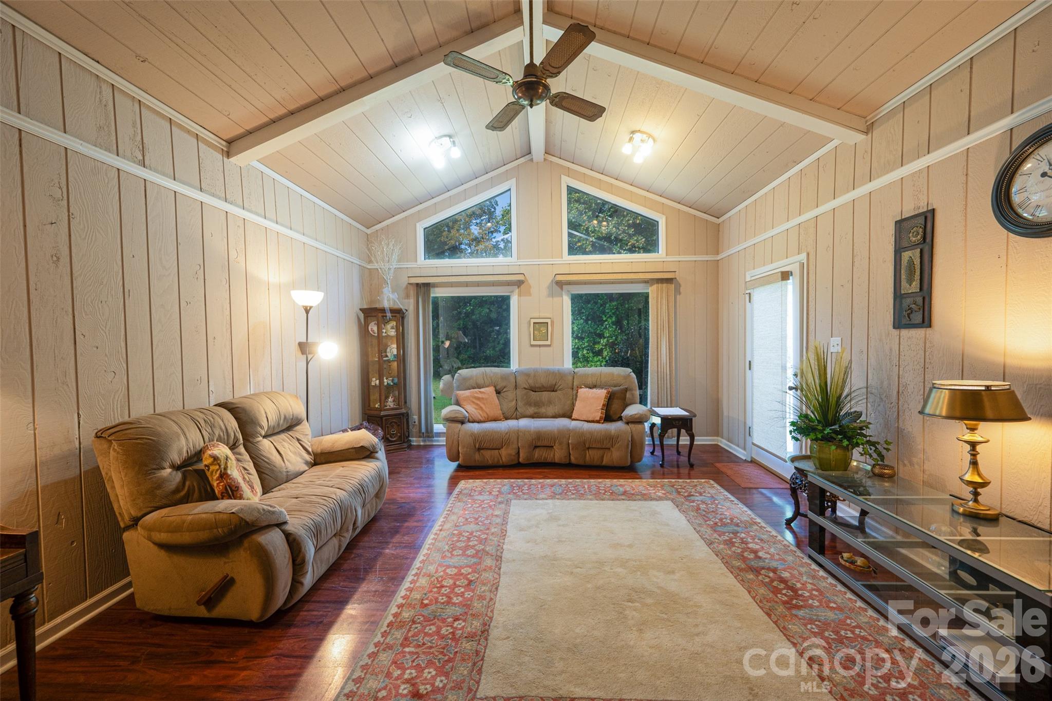 1440 Barbara Drive Property Photo 4