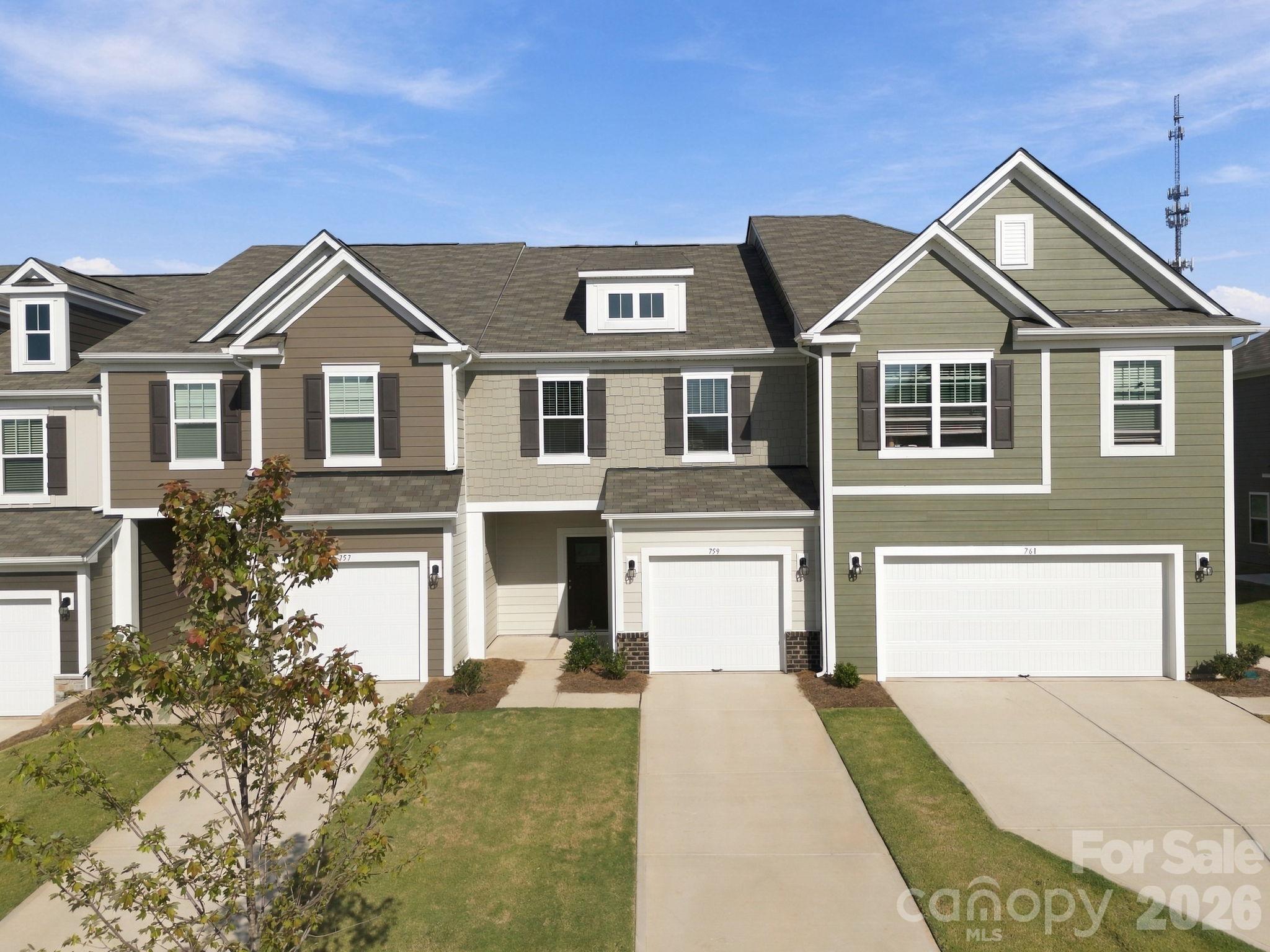 759 Kitfox Drive Property Photo 1