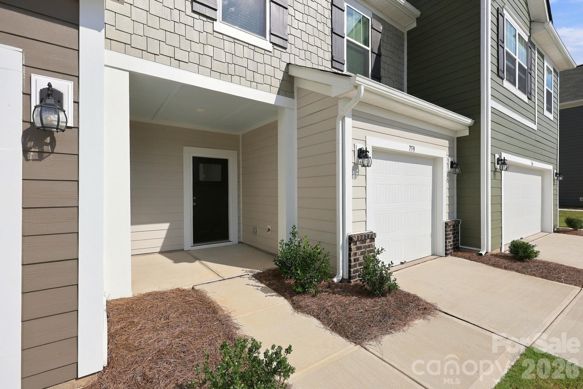 759 Kitfox Drive Property Photo 6
