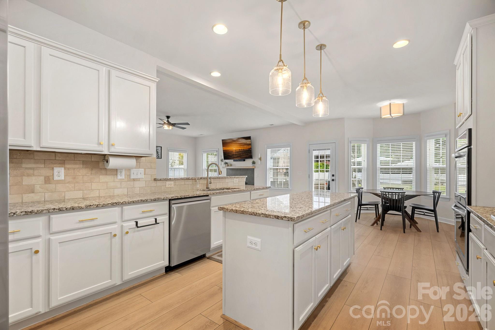2071 Feldspar Drive Property Photo 6