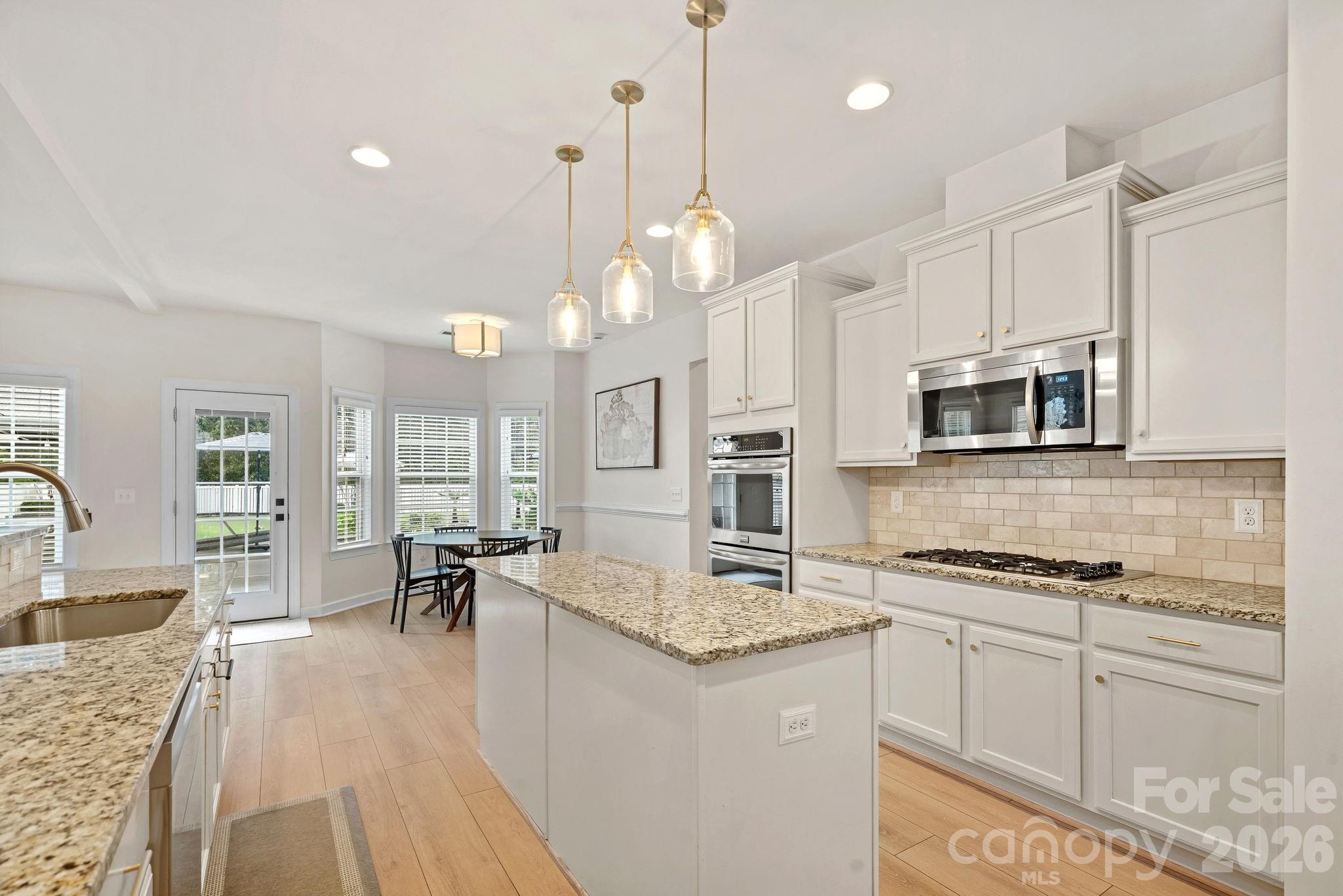 2071 Feldspar Drive Property Photo 7