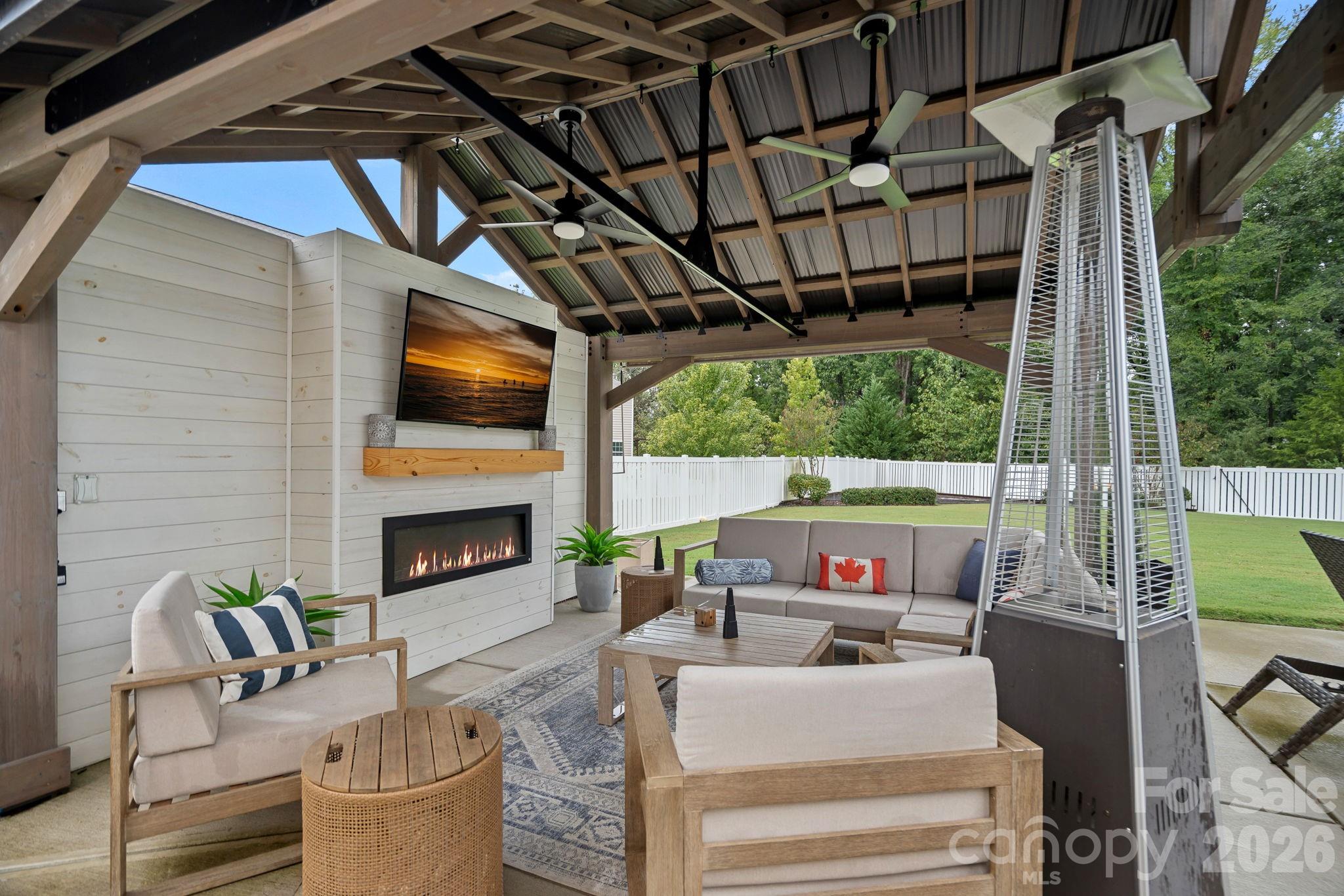 2071 Feldspar Drive Property Photo 39
