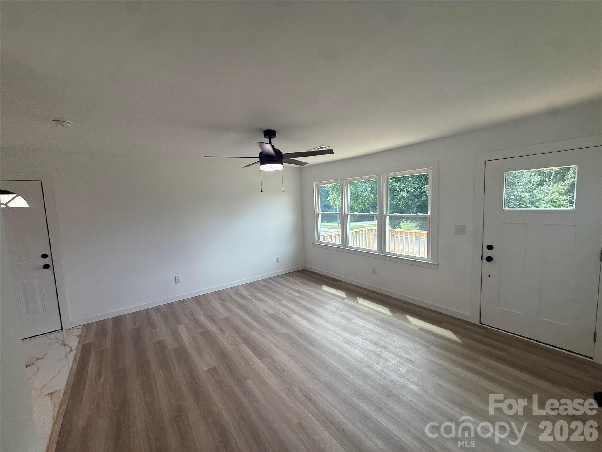 19410 Smithville Lane Property Photo 4