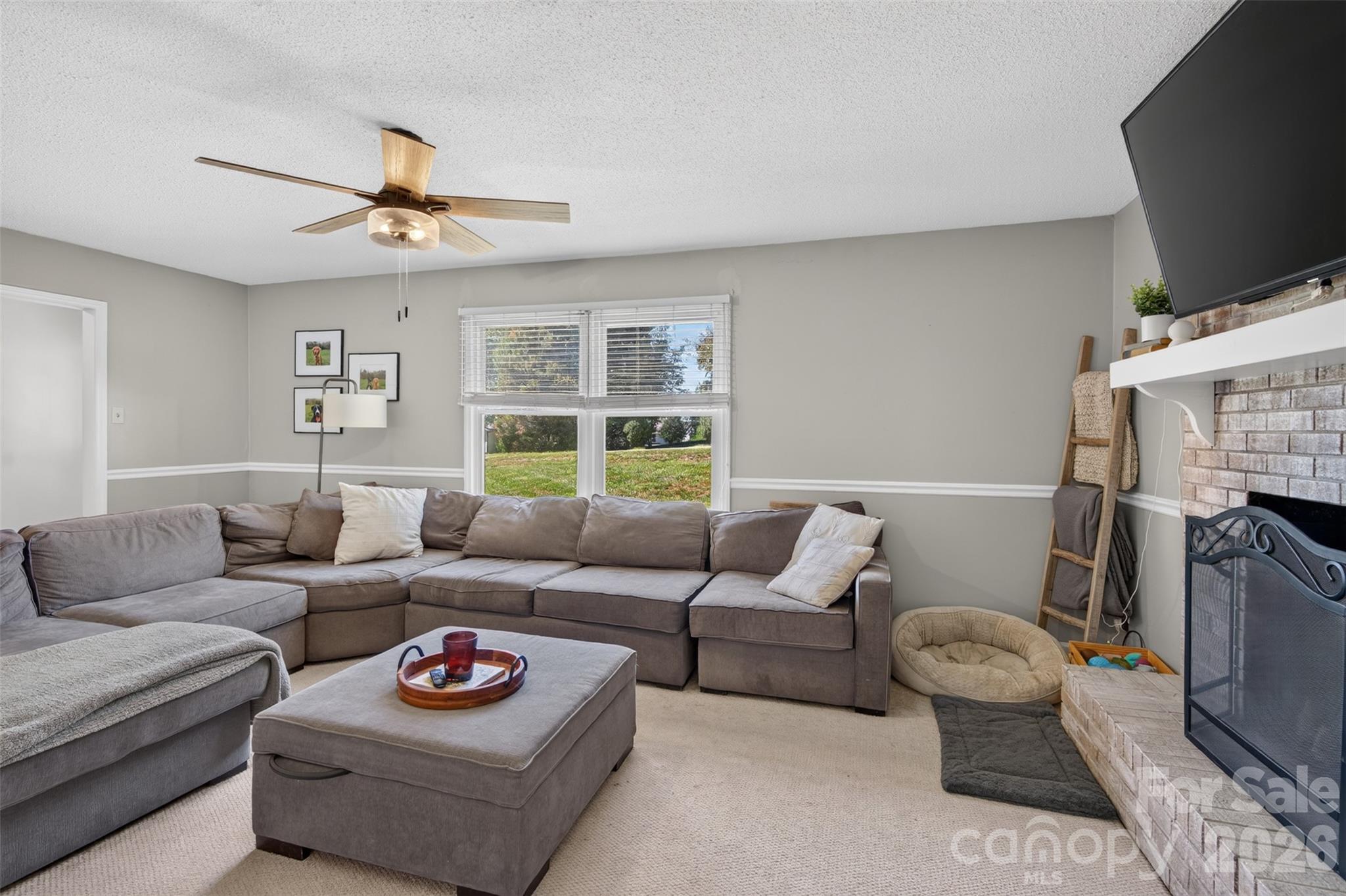 120 Regal Circle Property Photo 5