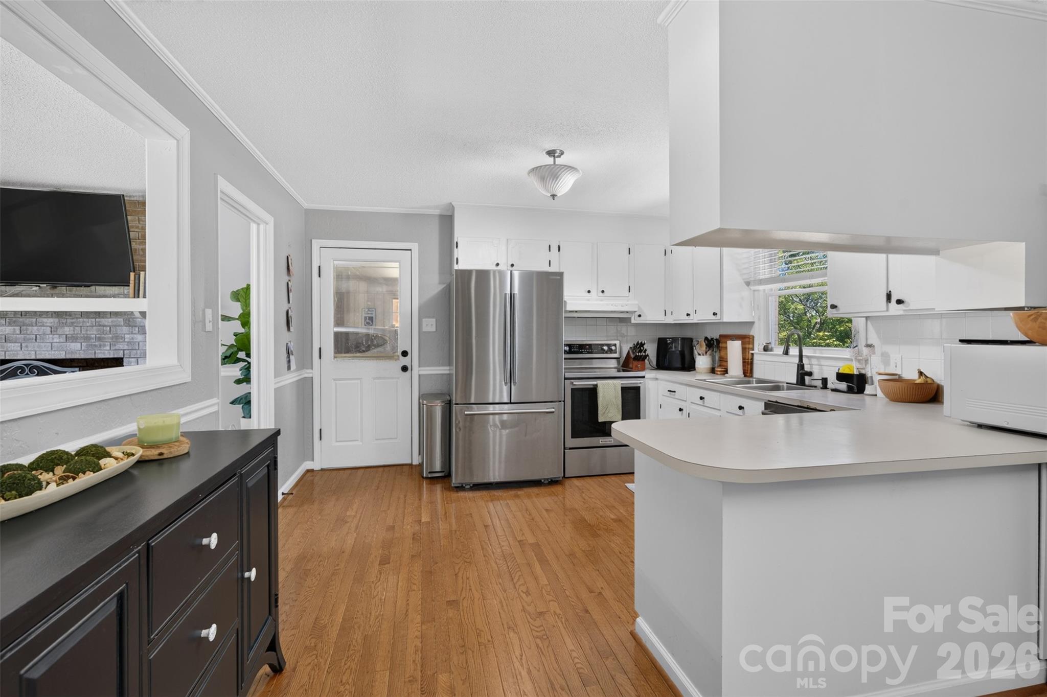 120 Regal Circle Property Photo 8