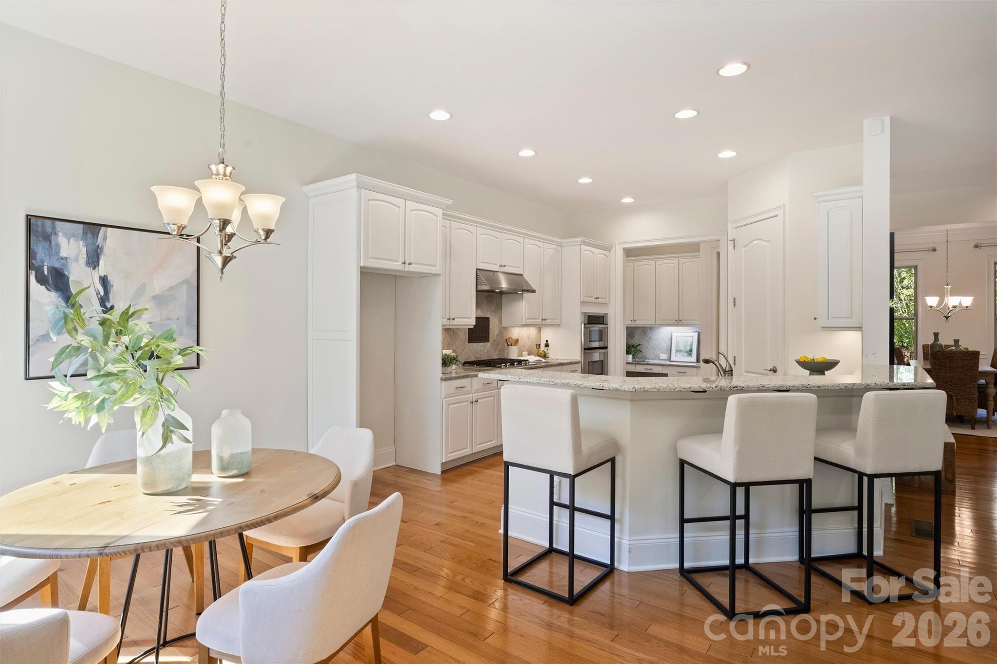 7325 Edenbridge Lane Property Photo 17