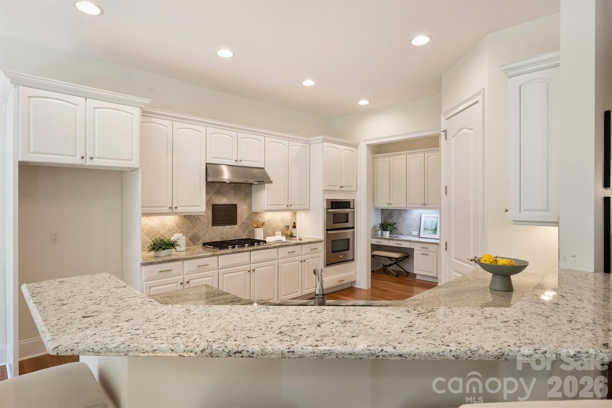 7325 Edenbridge Lane Property Photo 18