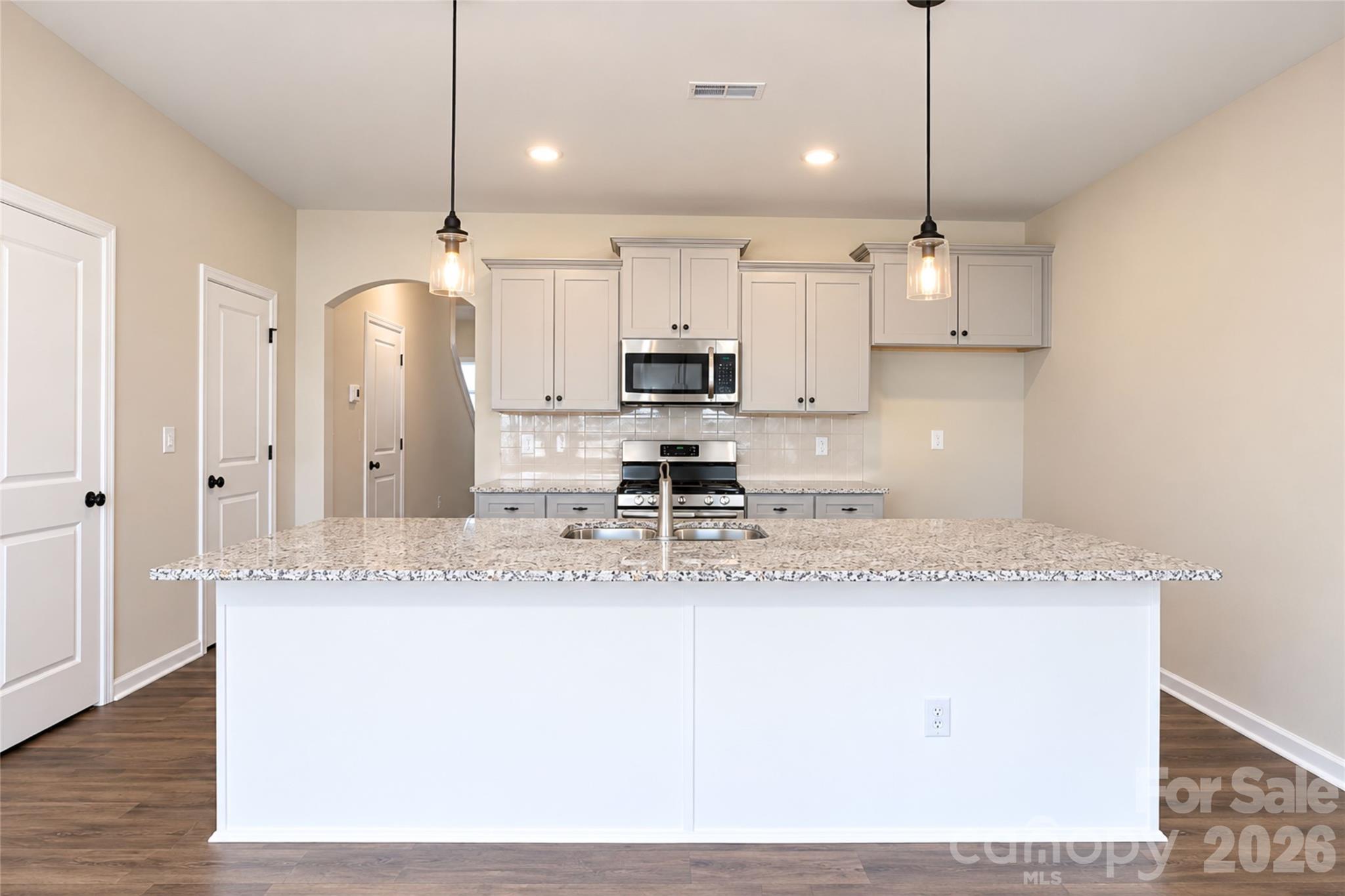 5929 Wallace Avenue Property Photo 3